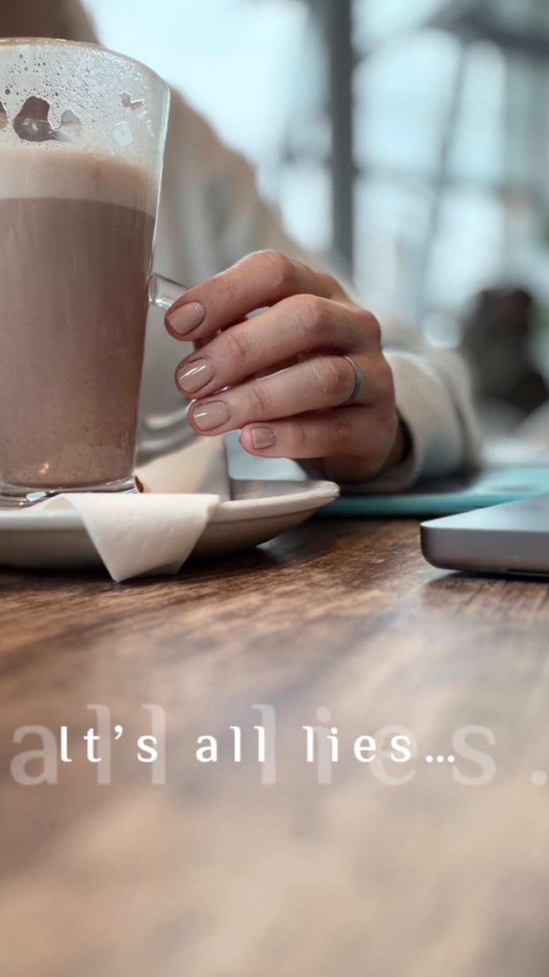 It’s all lies.
You know the photos: perfectly posed at a coffee shop, sitting pin-straight, sipping a latte while staring dreamily into the distance. It’s directed. It’s planned. It’s fake.
This is the reality. The “editor slouch,” the screen glare, and gulping down water while my eyes are glued to the timeline. Real work isn’t always pretty, but it’s how the magic actually happens. 💻✨