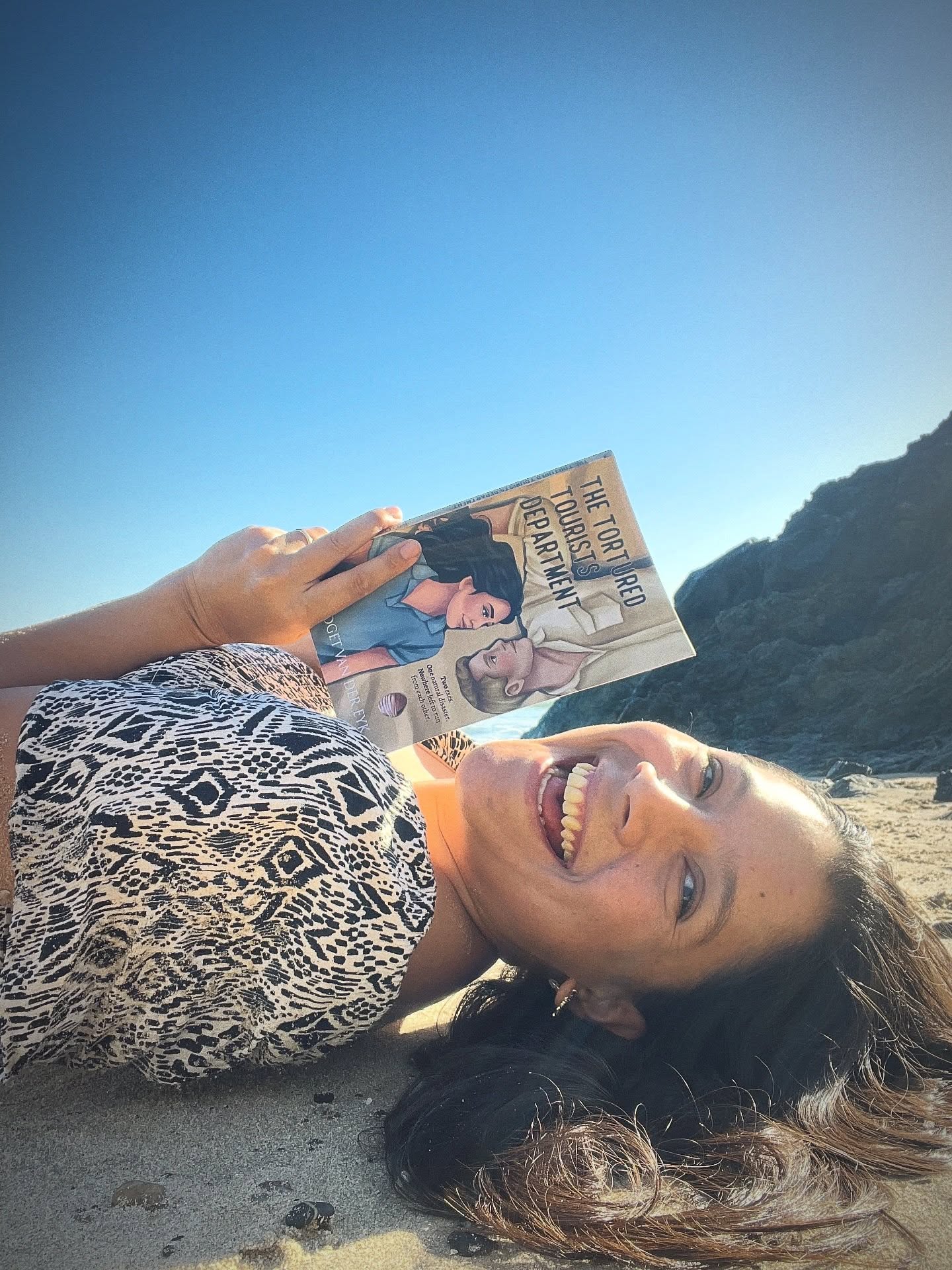 A well timed family holiday to the coast to bother beachgoers by finding a perfect beach spot and hogging it to take photos and film videos for book release content… 😂✌🏻💛
.
“The Tortured Tourists Department” is out in 3️⃣ days!!
.
#indieauthors #indieauthorsofinstagram #bookrelease #romancebooks #aussieauthors