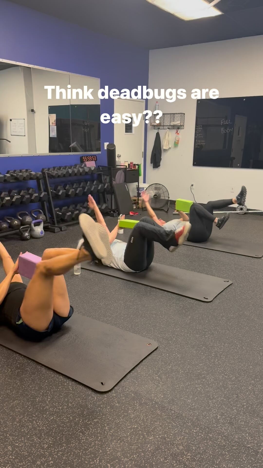 Need a core burner?? We live this variation of the Deadbug. Not only does it give you that extra squeeze in your core, it also work on your coordination. Give it a try!
Want more great core exercises?? Give our group training sessions a try! Link in bio ☺️
#repsfitnessandnutrition #reps #sgpt #personaltraining #flagstaffaz