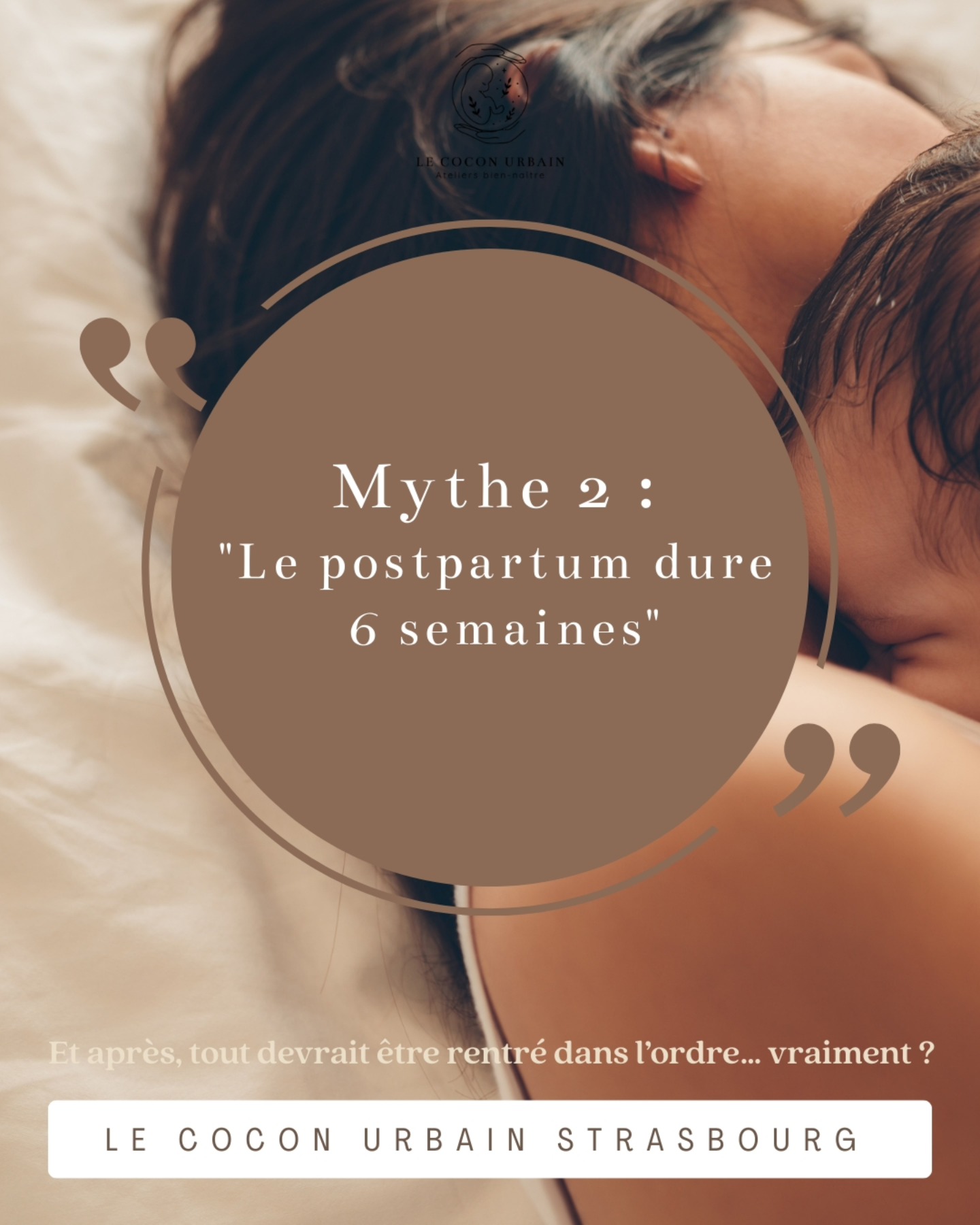 Et si le vrai postpartum ne tenait pas dans un calendrier ?
On te dit que tout ira mieux après 6 semaines.
Mais comment pourrait-on recoller les morceaux d’un monde bouleversé
en un mois et demi à peine ?
Le corps cherche encore ses repères.
Le cœur, ses rythmes.
Et toi, tu apprends à renaître autant qu’à materner.
Alors non, tu n’es pas en retard.
Tu es en chemin.
Et ce chemin, il est à ton rythme — pas à celui des injonctions.
#postpartumréel #maternitésansjugement #mythespostpartum #PostPartum
#postnatal #maman #viedemaman #liendattachement #instinctmaternel #grossesse #accouchement #depressionpostpartum #babyblues #mumlife #mythe #injonction #chargementale #parents #parentalite #strasbourg #matrescence #ambivalencematernelle #culpabilitematernelle #tabou