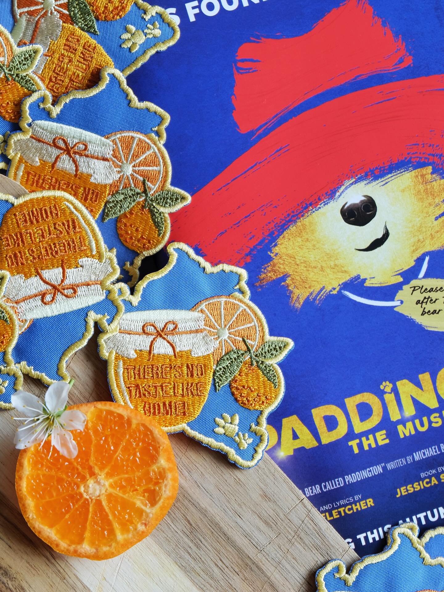 Dear Aunt Lucy, I’m writing to let you know Paddington has arrived safely at theatreandthreads!
He’s says he’s travelled miles and miles and miles over the ocean to share a dollop of Peru with all of us. And this citrusy spectacle is marvellous in every way! 🍊
I see you attached a note - please look after this bear (and his patch) - and I can say with fully certainty that the customers at theatreandthreads will be the very best candidates for such a task!
There’s no need to worry, Paddington’s found himself a home here. Write soon 🧡
#paddington #paddingtonmusical #irononpatch #londontheatre #westendtheatre