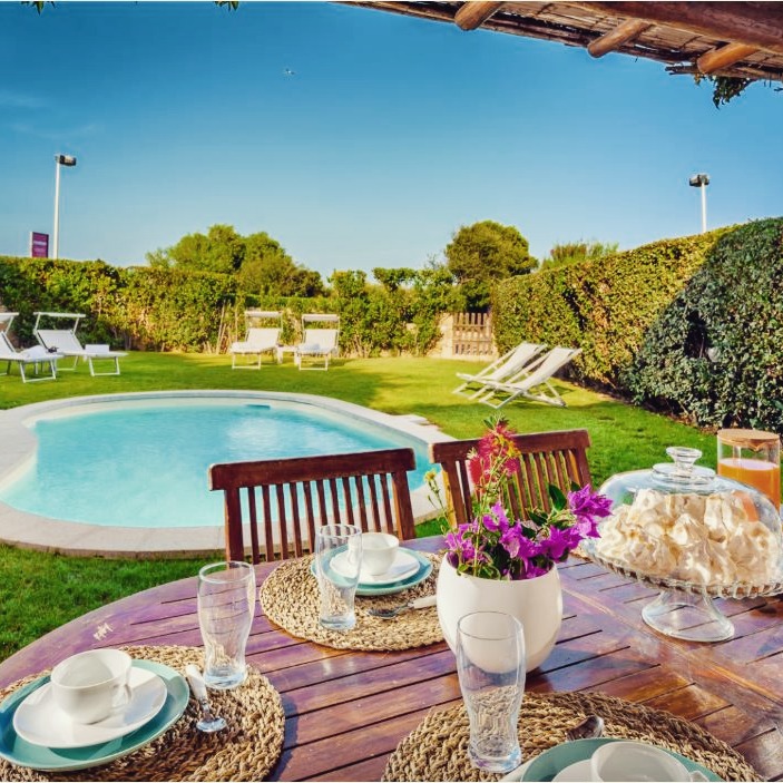 Unsere New Entry in Sardinien, besser gesagt in Nordsardinien wartet auf Eure zahlreichen Buchungen: Fragen, Anfragen in den Kommentaren oder über den Link in Bio.
.
#Sardinien #Sassari #LuxuryTravel #Reisen #Urlaub #Italien #TravelInspiration #Ferienhaus #ferien #villa #ferienunterkunft #smilereisen #onlinereservation