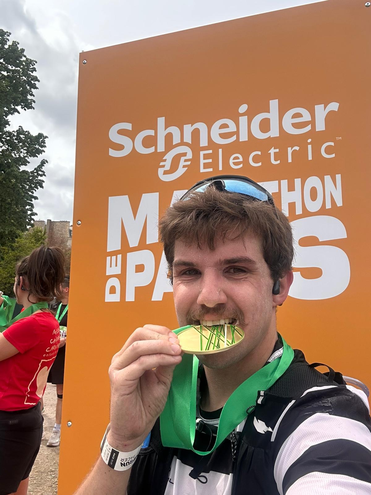 Snaps from a great weekend of running ππ»ββοΈππΏ A huge well done to Francois for smashing the Paris Marathon and our lovely team of bandits for taking part in Second Sunday 5 on Wimbledon Common πͺπ»
.
#runningclub #race #runnersofinstagram #parismarathon