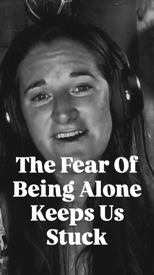 The fear of being alone can have us overlooking red flags in the beginning and keep us stuck in toxic relationships.
But it's your job to heal and work through where that fear comes from. It's no one else's job. Just like it's not your job to heal anyone else.
Listen to the rest of the podcast. Link in bio.
#healingaftertoxiclove #healingismyresponsibility #fearofbeingalone #selflove