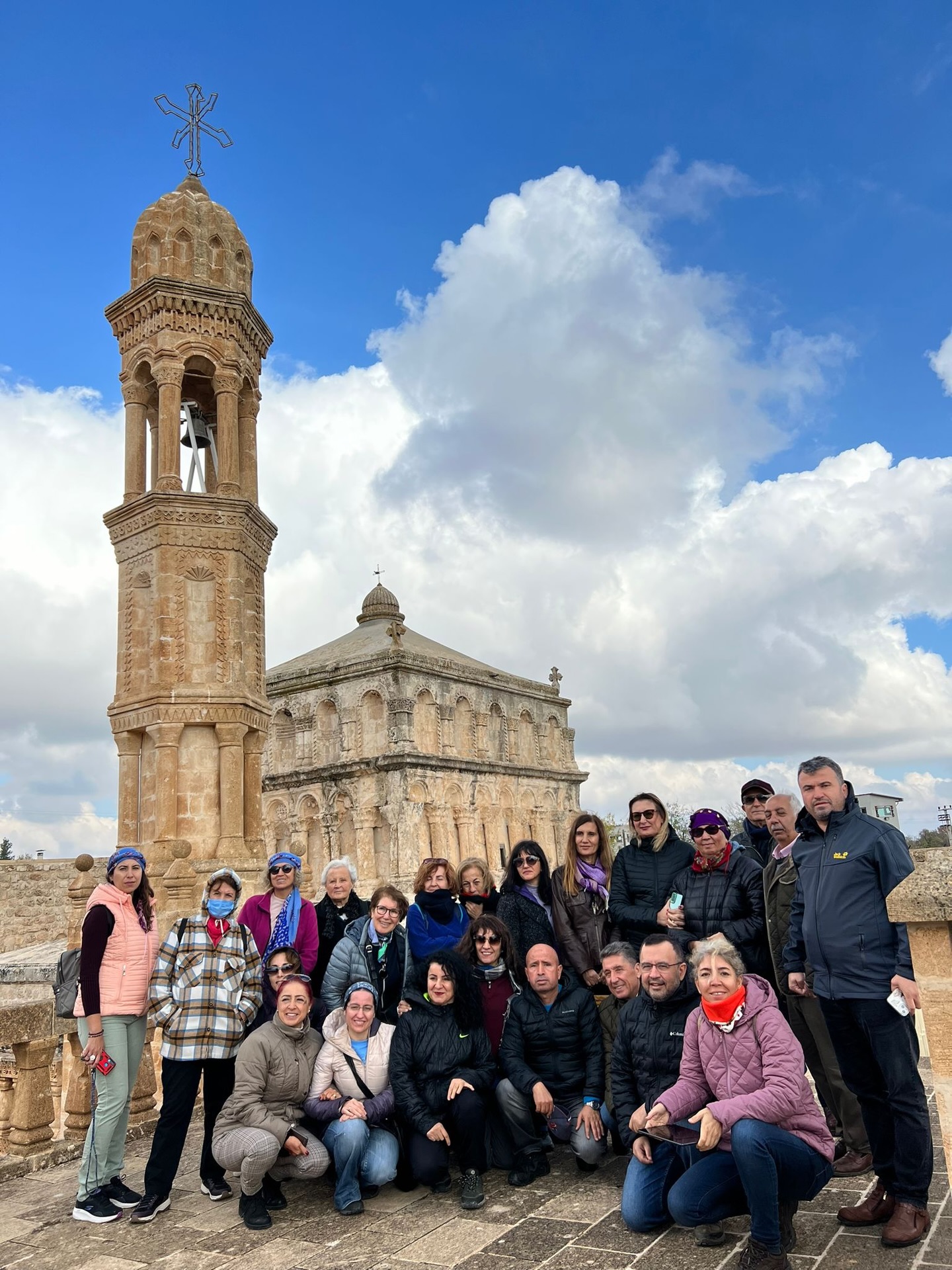 🏺🇮🇷İRAN ROTASINDAN KEŞİF DOLU ANLAR 🇮🇷🏺
Katılım sağlayan tüm misafirlerimize teşekkür ederiz
Yeni anılarda, yeni turlarda yeniden görüşmek dileğiyle…
Sizleri de güncel tur programlarımıza bekliyoruz 💐✨
📅Gelecek tur tarihlerimiz için iletişime geçebilirsiniz 🌸
☎️Detaylı Bilgi & Rezervasyon
📞 0533 526 65 73 | 0505 110 41 65
📲 @sirpturizm
🌐 www.sirpturizm.com
#sirpturizmlekesfet #sirpturizm #şirpturizm #iran#iranturu