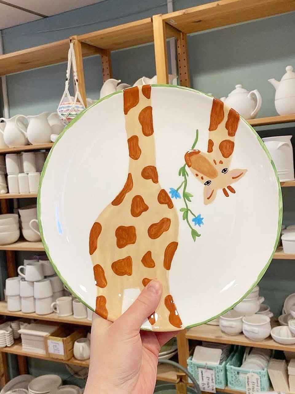 🦒 bye bye Monday blues 🦒