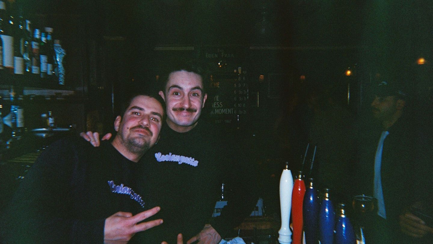 Arthur & Louis vous attendent pour lancer le week-end 🍻