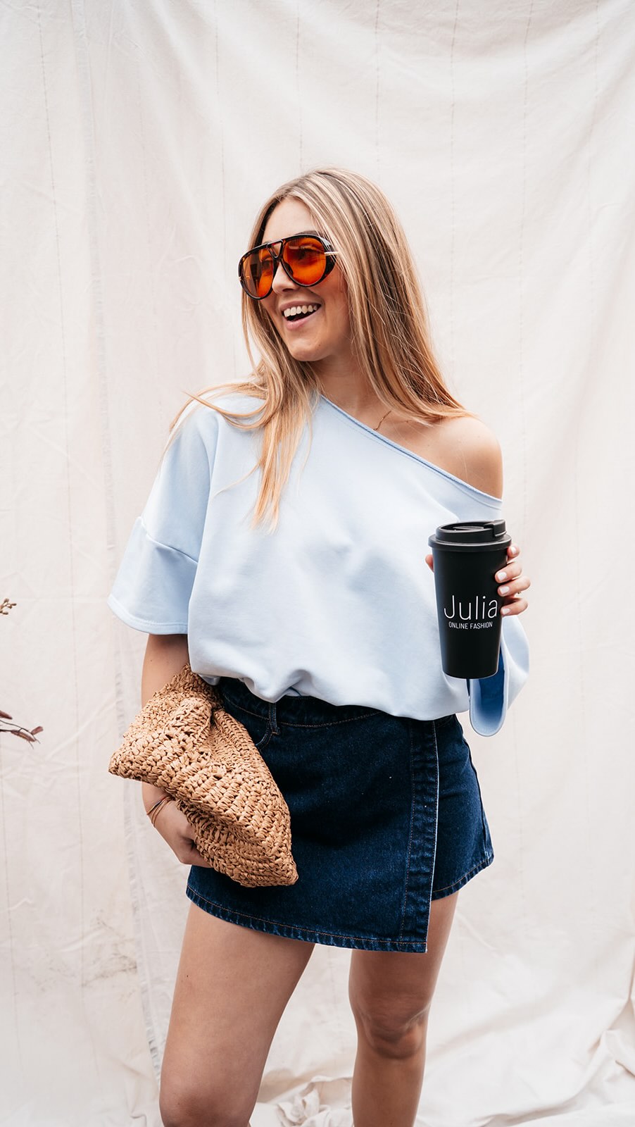 Coffee date outfit 🩷
www.juliabybb.com
#juliabybb #webshop #ootd #outfitinspo #newcollection