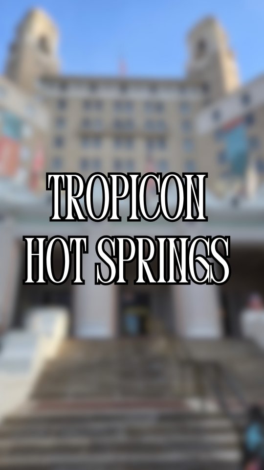 Book con recap!
This weekend has been filled with amazing new adventures, scary new experiences, and wonderful new friends. I love the bookish community. These are my people, and I'm so grateful to have found them!
#tropicon #tropiconhotsprings #bookconvention #bookfair #booklovers