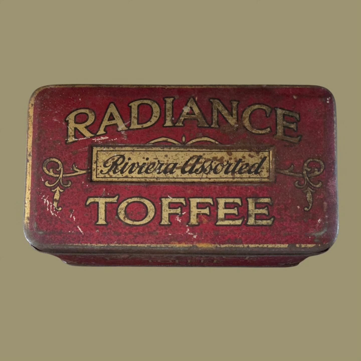 Vintage Radiance Riviera Assorted Toffee Tin Advertising Box Doncaster England c1920s 1930s
#stufftoyouandme