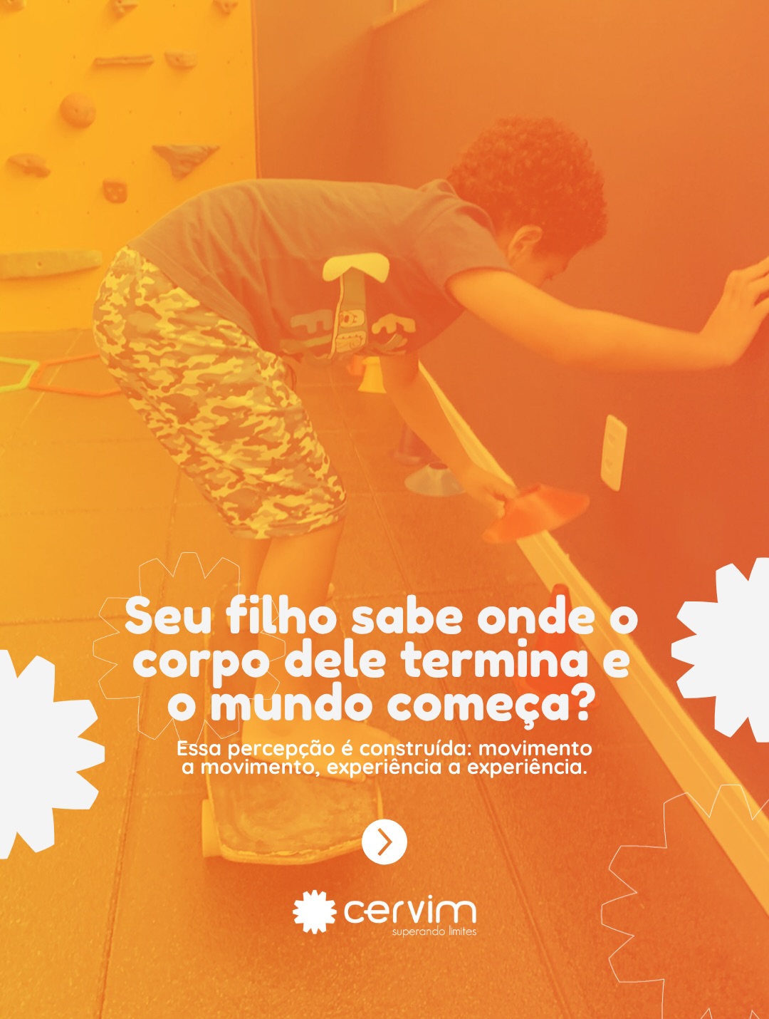 Ontem (19/04), foi Dia do Psicomotricista; uma data para celebrar os profissionais que enxergam no corpo muito mais do que movimento. Que enxergam história, emoção, aprendizagem e potencial. 🌟
A Psicomotricidade vai muito além do movimento; ela é o caminho pelo qual cada conquista corporal se converte em segurança emocional, capacidade de aprender e forma de se relacionar com o mundo.
Corpo, mente e emoção não funcionam separados. E é exatamente essa integração que a Psicomotricidade promove de forma lúdica, respeitosa e individualizada. Cada passo dado dentro de uma sessão reflete em tudo: na escrita, na atenção, na autoestima, nas amizades.
Isso é desenvolvimento global. Isso é Psicomotricidade. ✨💙
Ontem nós celebramos quem faz isso acontecer todos os dias, dentro e fora das sessões. 💙
#Psicomotricidade #PsicomotricidadeCERVIM #Cervim20Anos #DesenvolvimentoInfantil