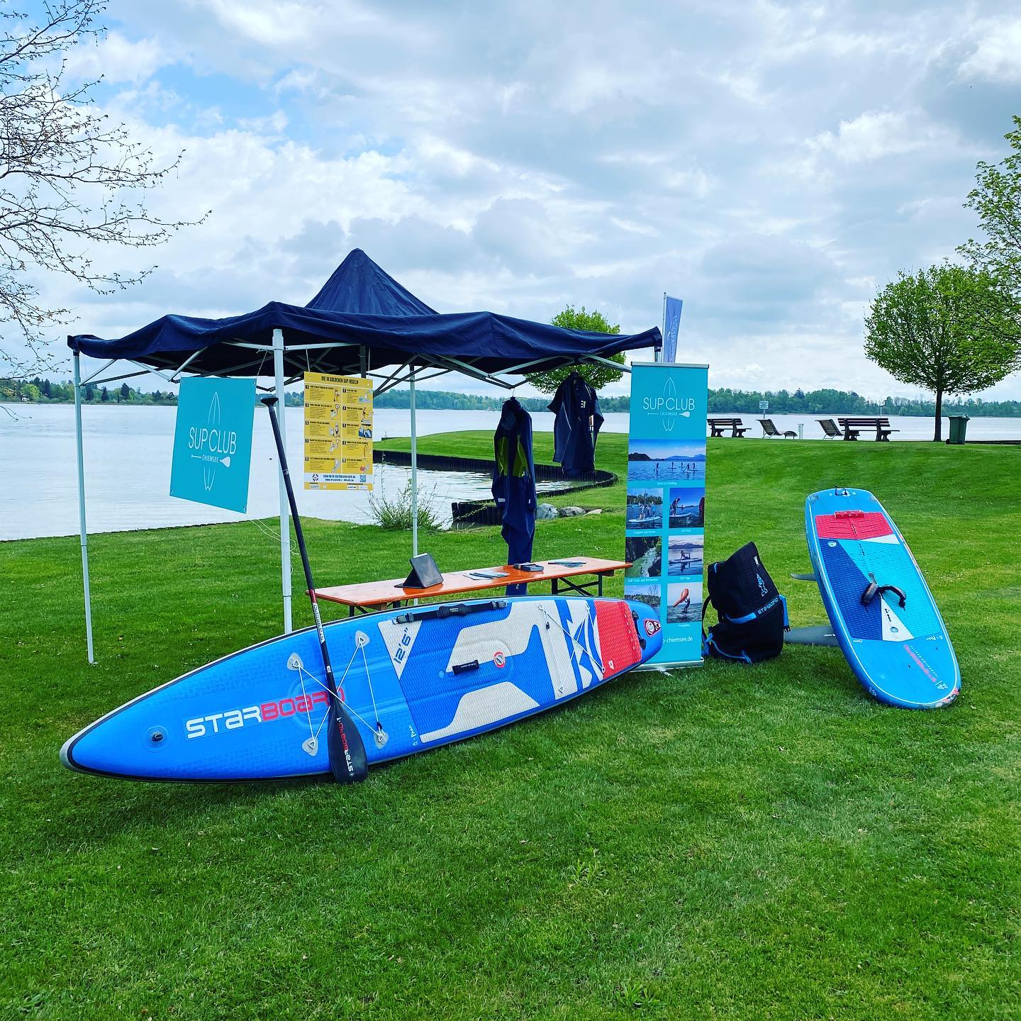 Wir sind heute im @prienavera_erlebnisbad beim #Wasseraktionstag von @prien_am_chiemsee! Kommt noch bis 15 Uhr vorbei und informiert euch über unser Angebot für Stand Up Paddling und den Wingsport! Bis später 👋
#standuppaddling #standuppaddle #stehpaddeln #wassersport #prienamchiemsee #prien #chiemseealpenland #chiemsee #chiemgau