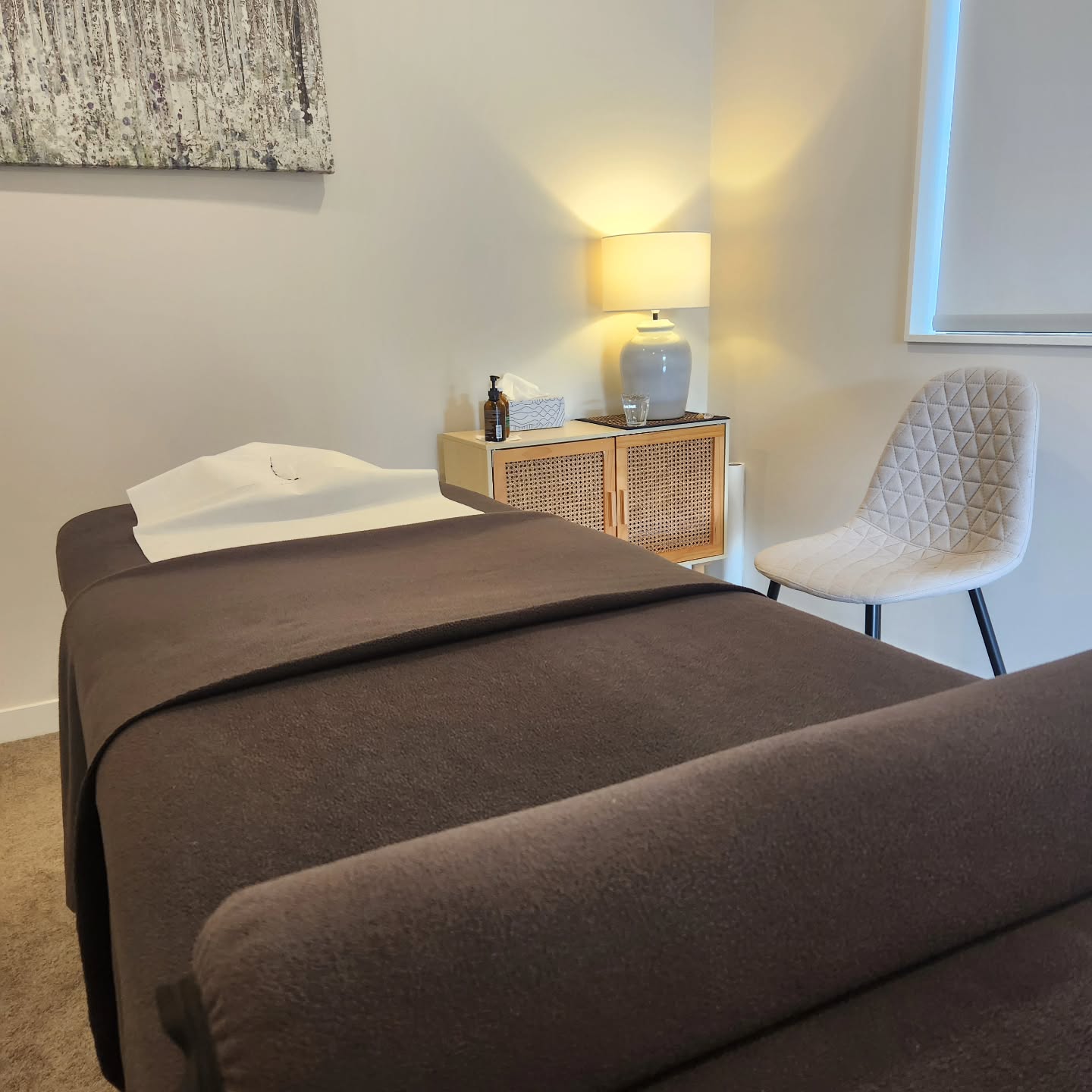 ✨️ Massage Reminder ✨️
To keep on top of your aches and pains, book in your massages today. Regular sessions are key in helping your muscles to relax and reduce tension and knots, improve mobility, and calm the nervous system.
If you constantly feel achey and stiff in your shoulders, neck, or lower back, perhaps a course of massages is what you need? Couple that with pilates and you'll be feeling less achey and stiff in no time.
It's a perfect combination to help you feel better, improve your posture, and reduce your stiffness, aches, and pains.
Head on over to my website to book yourself in.
www.skbodyworkspilates.com
Can't find a time that suits? Reach out and send me a PM.
*Females only
#waimauku #kumeu #muriwai #huapai #ruverhead #massagetherapyauckland #backmassage #tightshoulders #northwestauckland #deeptissuemassage #matpilatesauckland #reformerpilatesauckland