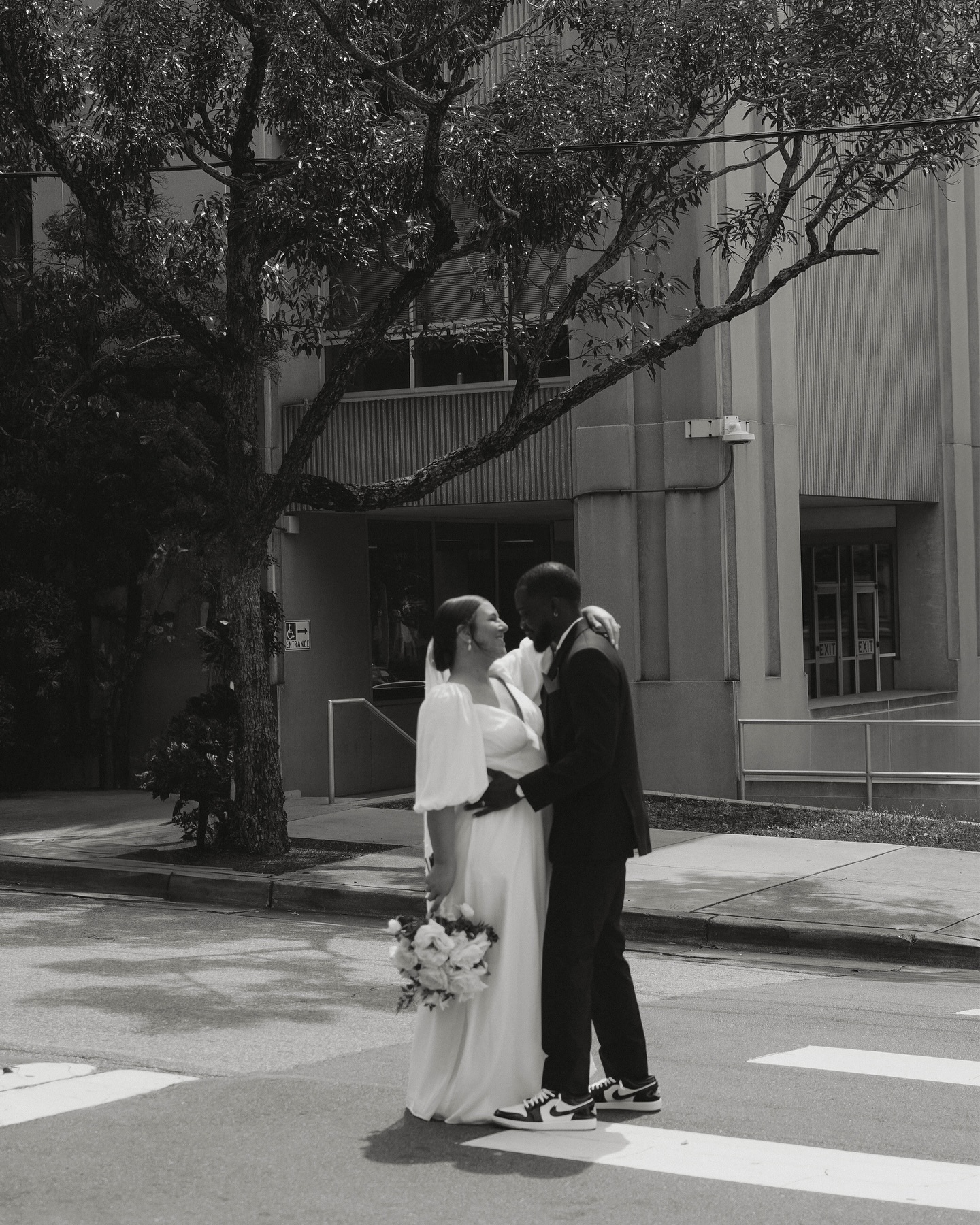 A romantic & timeless downtown elopement ๐ค I just love celebrating love :โ)