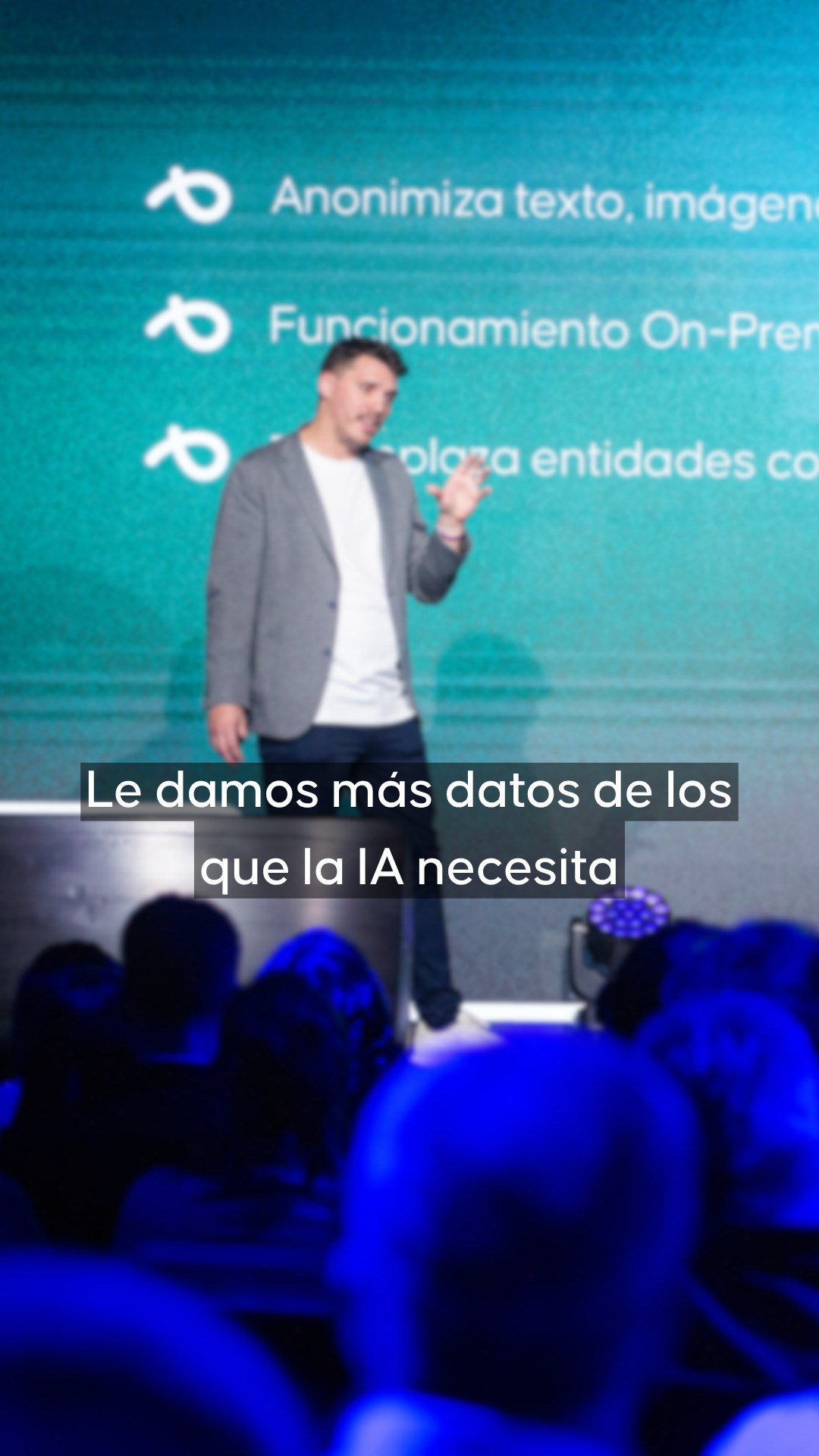 🧠 La inteligencia artificial no necesita datos personales, necesita contexto. Podés analizar decisiones y relaciones sin exponer información sensible. Usar IA responsable es saber qué datos no compartir.
#InteligenciaArtificial #Privacidad #DataPrivacy #AI #Innovacion