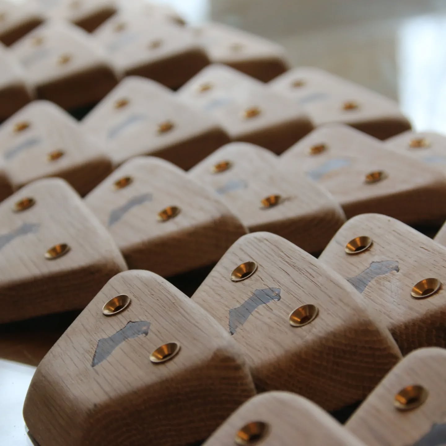 Quite a few sets heading out to a German climbing centre this week, with lots and lots of crimps!
I really enjoyed making these sets with some beautifully figured oak, they're destined to make some Germans very strong!
#strongholds #trainhard #climbingtraining #holds #oakclimbingholds #boulderinguk #klettern #escaladebloc #escalade