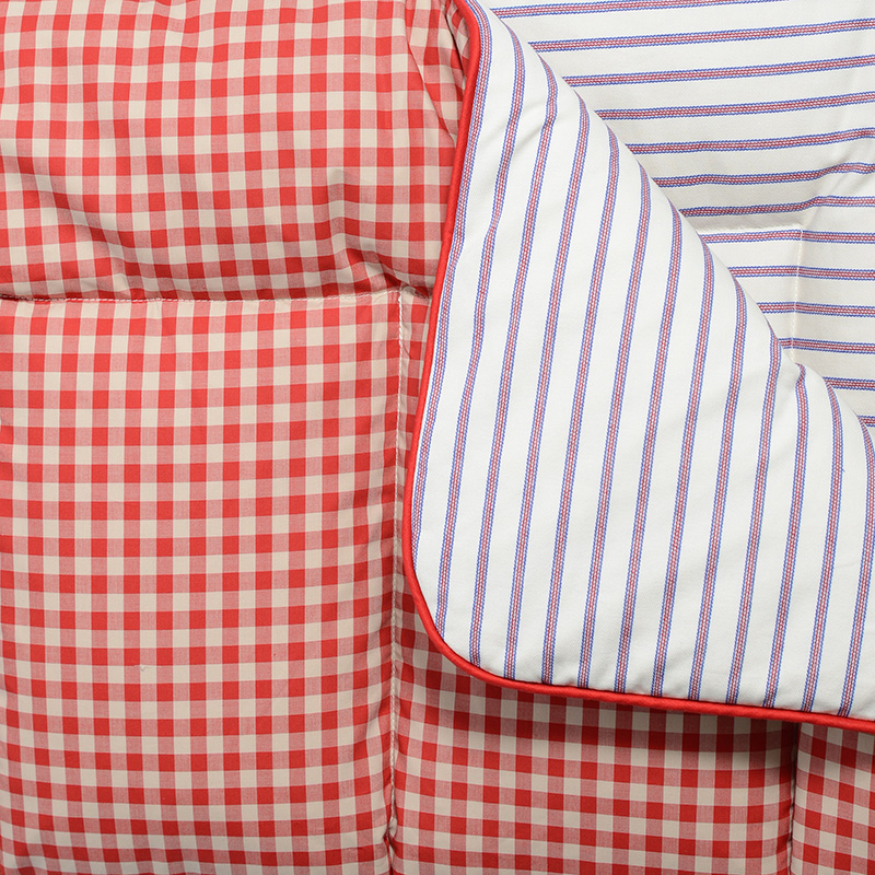 Colour spotlight ❤️Nostalgic British charm, red gingham and ticking stripes, evoking childhood memories in our signature summer styles.❤️
#oscarandpatch#britishsummerstyle #ginghamlove #tickingstripes #childhoodnostalgia.