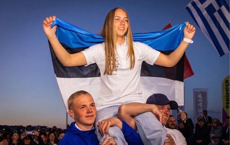 🤩 “TÕESTI LAHE VÕISTLUS!” ütleb värkse Techno293 U17 tüdrukute maailmameister Johanna Lukk võistlusnädalale tagasi vaadates.
Vaata pilte ja loe täispikka kommentaari meie kodulehelt 👇
https://puri.ee/uudised/johanna-lukk-voitis-techno-293-u17-maailmameistritiitli/
NYC Sailing School #eestipurjetab