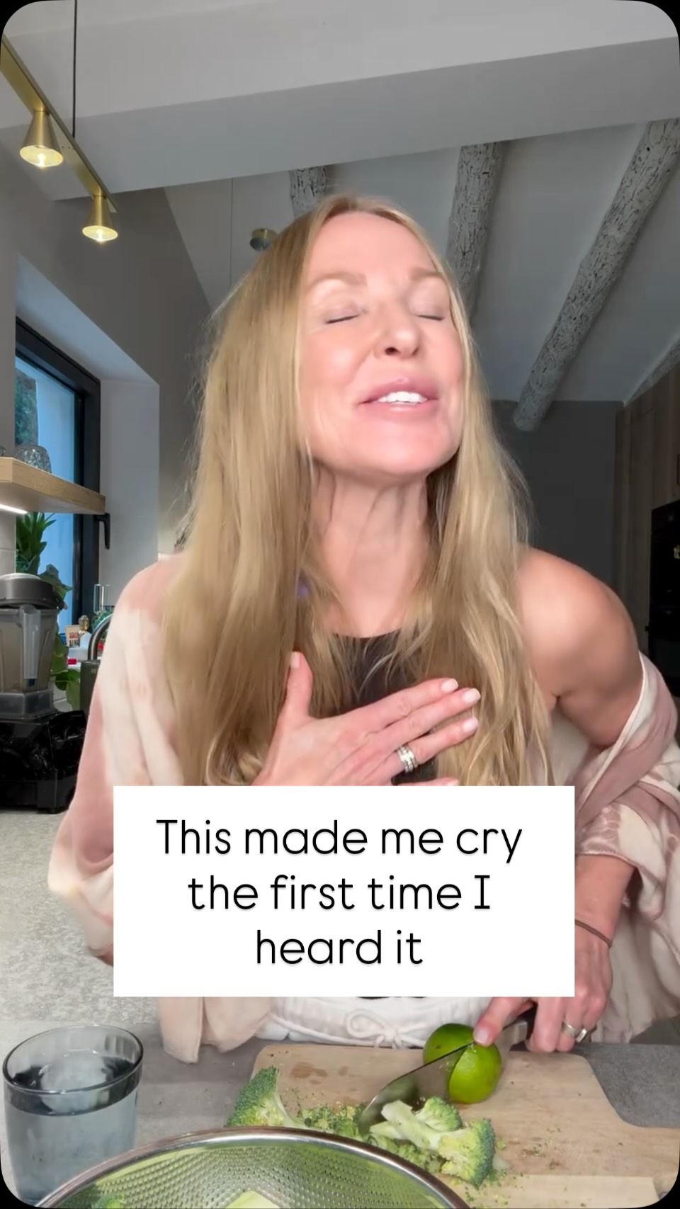 We make life so complicated.
So much of the time, we are carrying yesterday, anticipating tomorrow, or reacting before we have even taken a breath.
But what if life could be simpler?
These Reiki precepts are a reminder that peace can be found in how we choose to respond, rather than react
Just for today…
I will not be angry.
I will not worry.
I will be grateful.
I will do my work honestly.
I will be kind to every living thing (starting with myself) 💚
Save this for the days life feels more complicated than its needs to be.
#debbielashyoga #meditationwithdebbie
#psychedelicbreathmallorca
#reiki