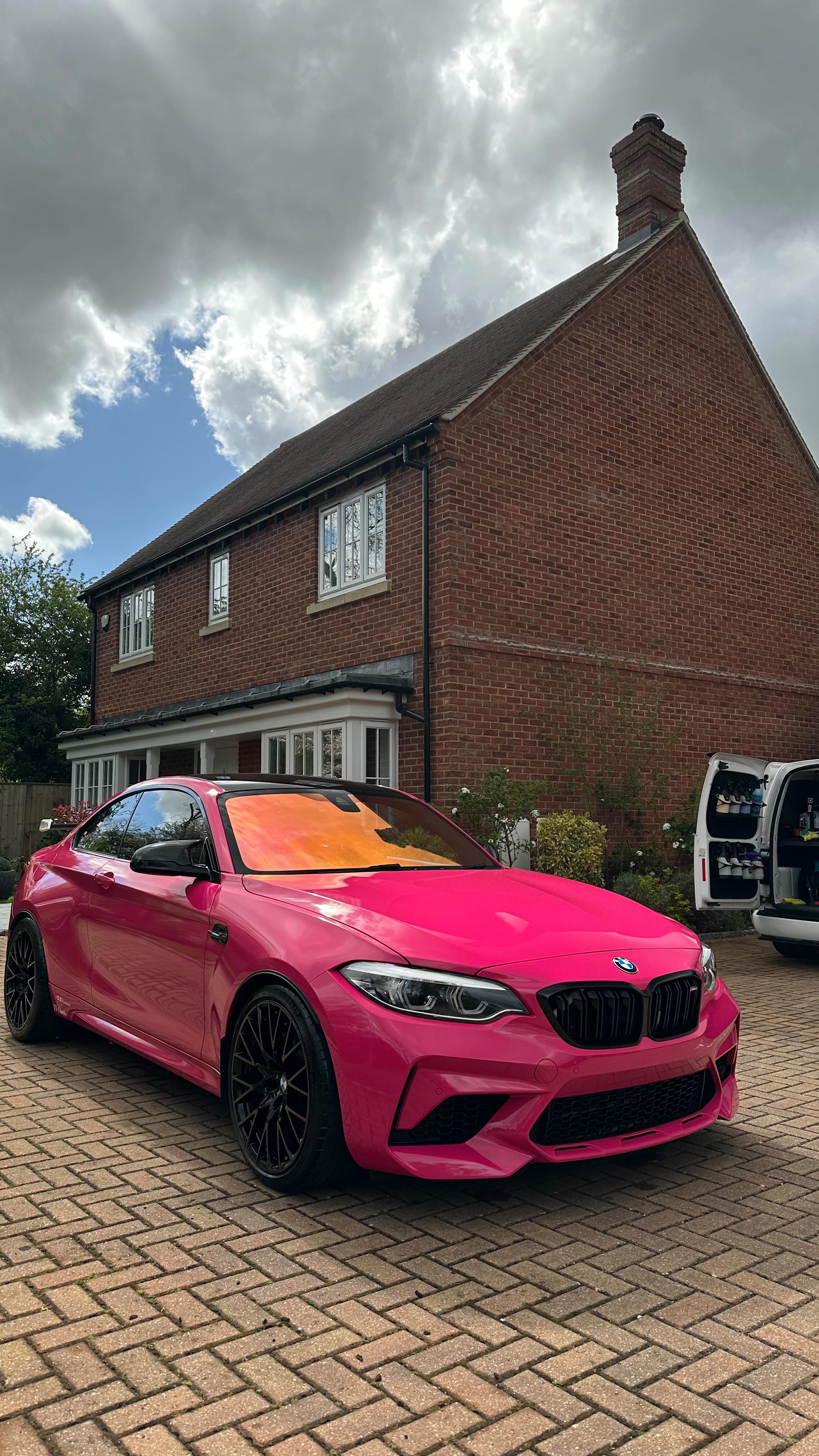 Freshly wrapped M2 Comp is now gleaming in the sun with a ceramic coating 👀🩷
——————————————
📞07394 082896
📩lpluxurydetailing@hotmail.com
💻https://www.lpluxurydetailing.co.uk
📍Bucks, Beds, Herts, Oxsf
#detailing #valeting #luxury #lpluxurydetailing #m2competition