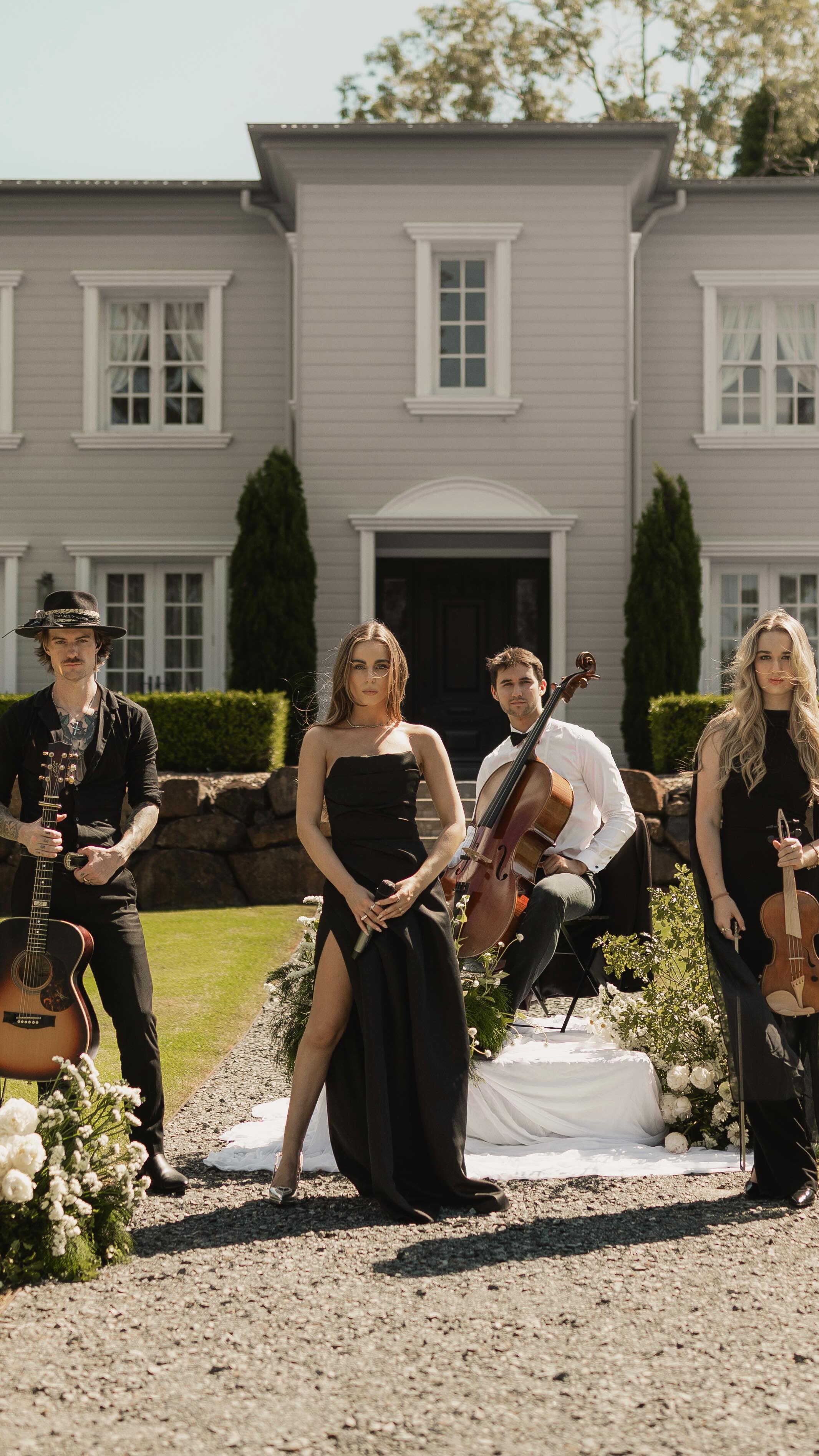 Meet the Apiary Band 🎻
Buildable from a trio, all the way up to a 6 piece with brass. The perfect addition to add romance, elegance and luxury to your wedding or event. Ideal for ceremonies and carrying on to your cocktail hour, or as an elevated welcome for guests to your event.
.
Brisbane based, available worldwide 🌏
.
Enquire today to book the Apiary band at info@hiveentertainment.com.au or click the link in our bio!
#livemusic #weddingmusic #queenslandweddings #goldcoastbride #weddinginspo