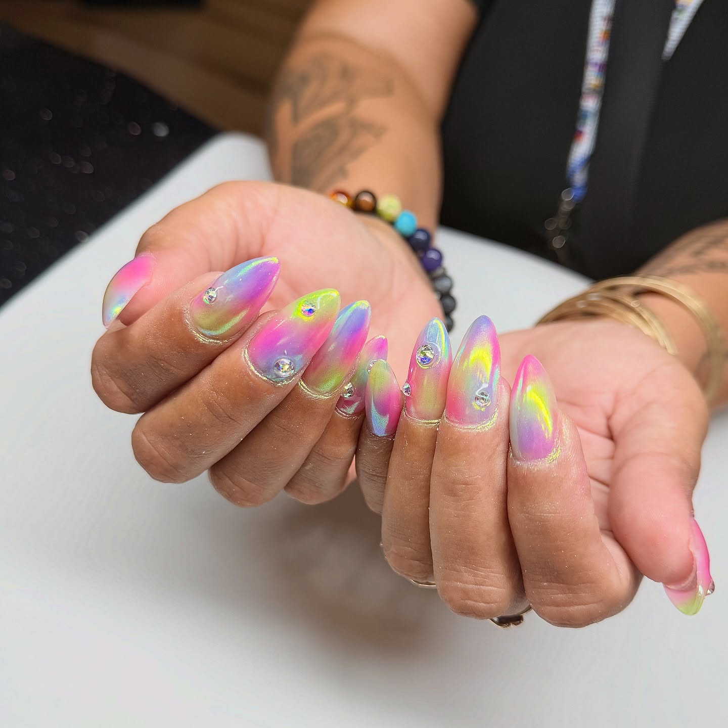 🌈 🌈🌈
Airbrushed rainbow chrome set 🩷🌺
#rainbownails #airbrushednails #konanails #bigislandnails #coutureclaws