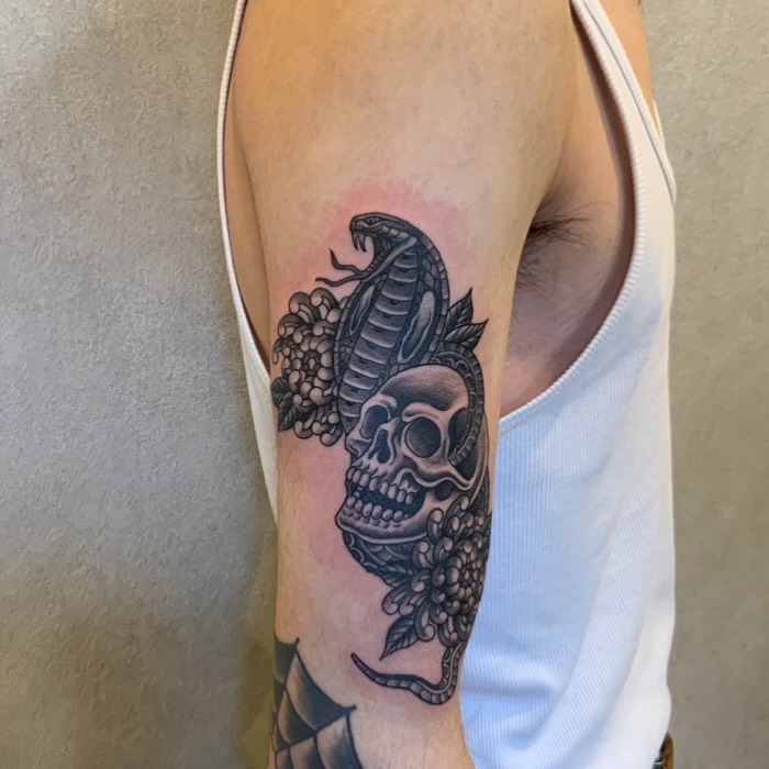 ありがとうございました🐍☠️
#横浜タトゥー #アメリカントラディショナル #タトゥー #ヘビタトゥー #ドクロタトゥー