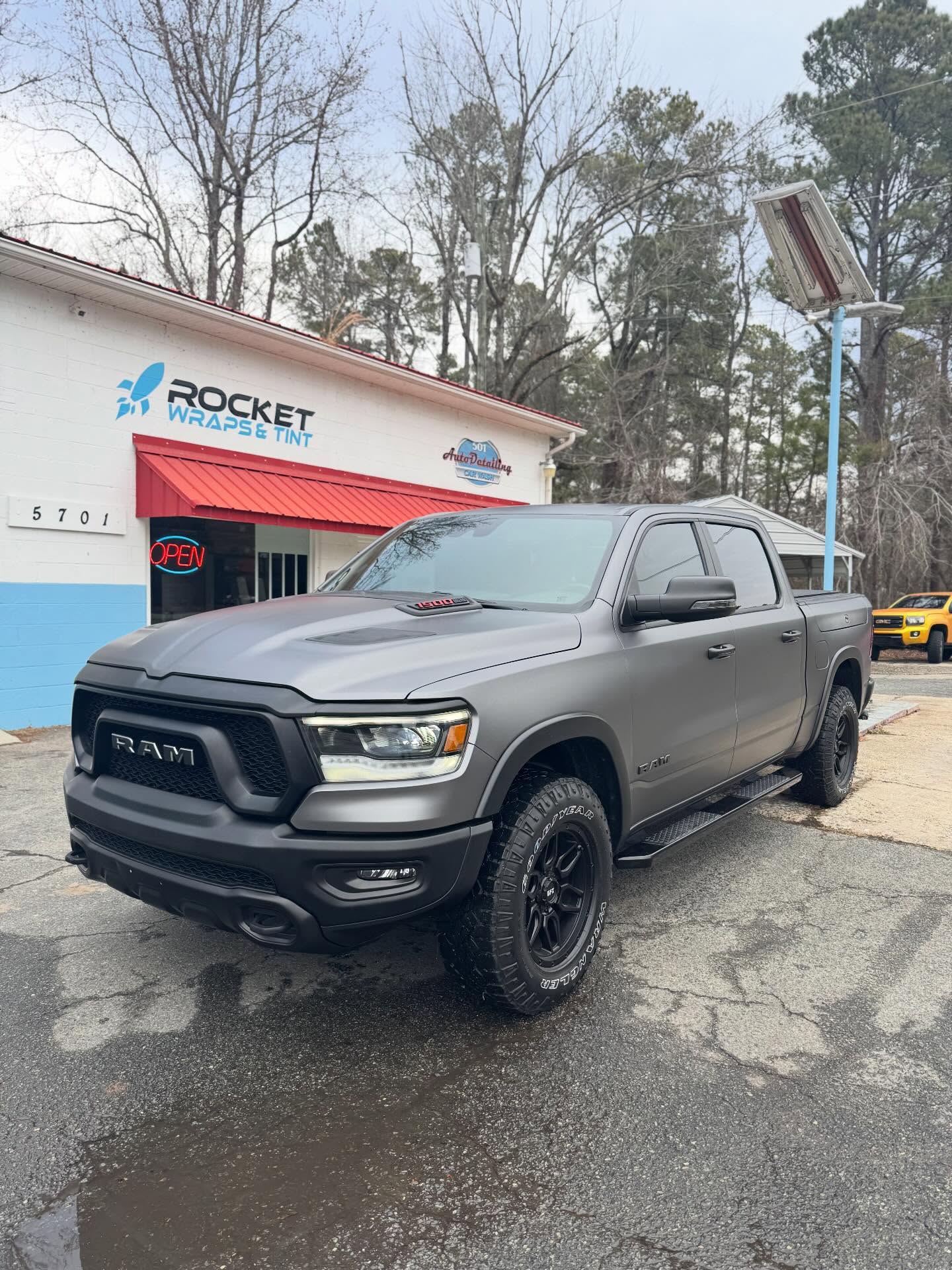 This RAM 1500 just got wrapped in 3M Matte Dark Gray — clean, aggressive, and built to turn heads without saying a word. 🖤
From gloss to satin smooth, this finish hits different in every light. 🚀
#pittsboronc #vinylwrap #windowtint #matte #ram1500