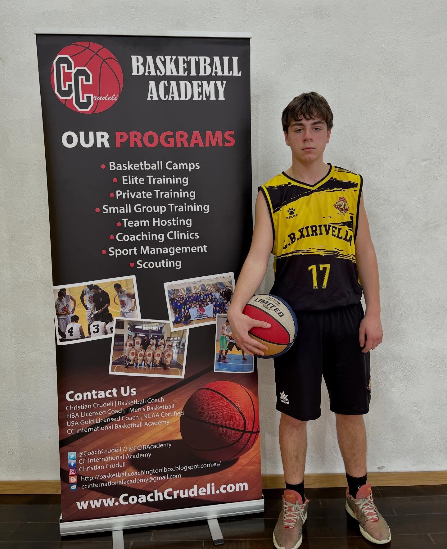 🏀Bienvenido al programa! Seguimos sumando jugadores con ganas de aprender y mejorar cada día más. Gracias por la confianza!
✔️Tecnificación Individual
✔️Tecnificación Grupo Reducido
✔️Campus Baloncesto (Pascua/Verano/Navidad)
#massanassa #Valencia #Baloncesto #entrenamiento #tecnificacion basketballcamp basketballdrills Basketballcoach basketballneverstops🏀 basketballislife basketballismylife basketballlovers
Más info: www.CoachCrudeli.com o al correo electrónico coachcrudeli@gmail.com WhatsApp 636881841