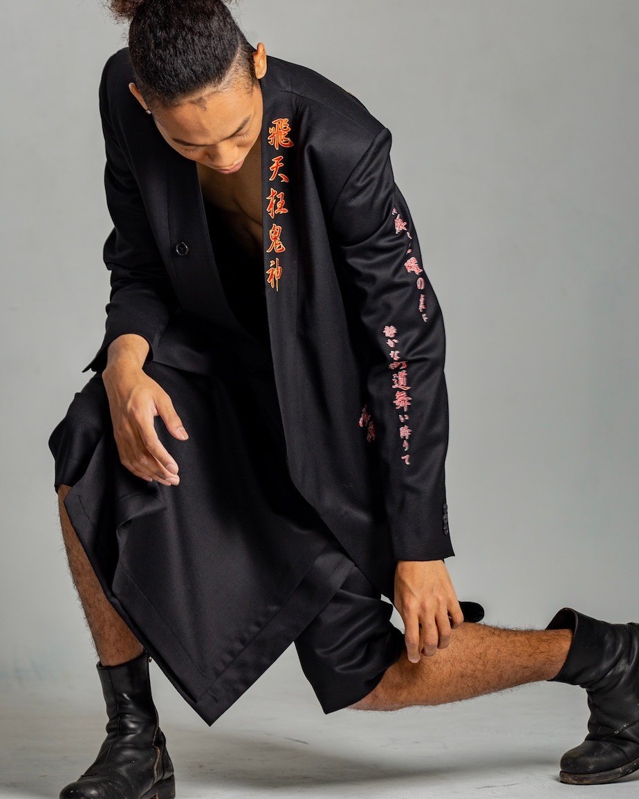 Identity is not given; it is carved through rebellion and passion.
#TOKKOU #FashionAsArt #VisualStorytelling #EditorialStyle #ArtisticExpression #ConceptualFashion #CreativeVision #BeyondTheFabric #FashionPhotography #StyleNarrative