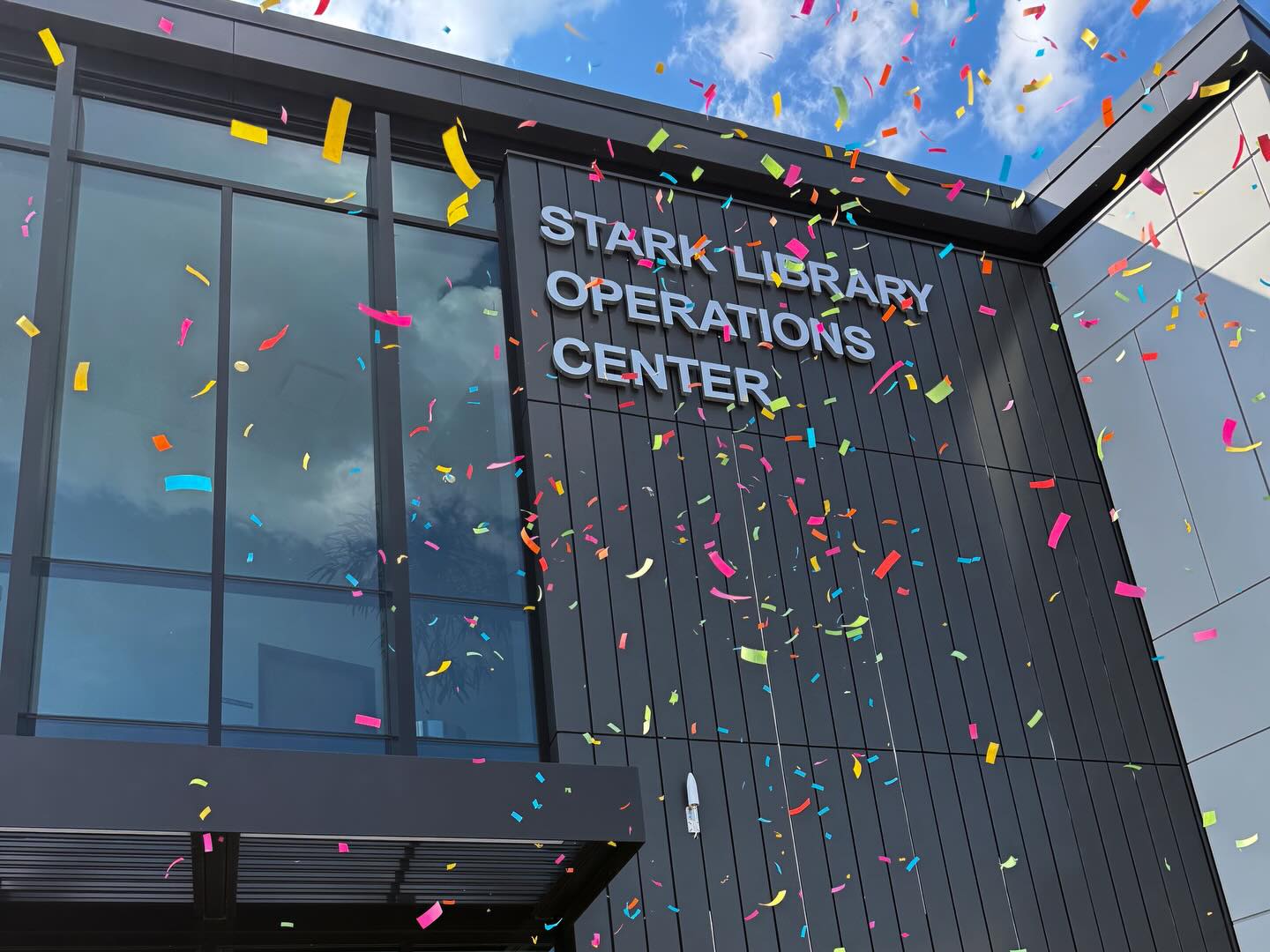 Last night’s open house for the Stark Library Operations Center was such a special milestone to be a part of. We have been working with this library district for over 20 years now, so we have seen firsthand how much heart the staff puts into everything they do. Getting to celebrate this new space with them felt like a win for the whole team. We are so proud to be the architects on this project along with Osborn Engineering, MKSK, NV5.inc, and Fred Olivieri Construction Company. Huge congratulations to the library on a beautiful event. We are ready to get to work on the new Main Library next!
.
#Architecture #HBMArchitects #OhioLibraries #GrandOpening #StarkReImagine @osbornengineering @mkskstudios @nv5_inc @starklibrary