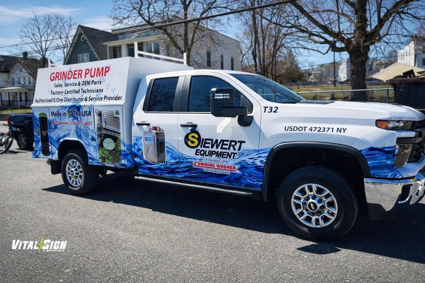 Who says industrial equipment can't look sharp? 💧⚙️
Check out this custom wrap for Siewert Equipment! We took their service truck and turned it into a high-impact mobile billboard. With 24/7 service info and vivid water graphics, there’s no missing this truck on the road.
Custom graphics for any industry: that's what we do.
#VitalSignAndGraphics #VehicleWraps #CustomGraphics #IndustrialDesign