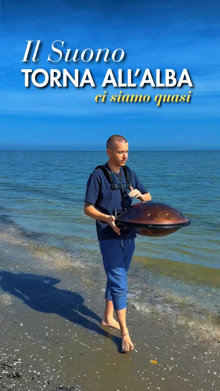 Il suono torna all’alba.
Ci siamo quasi.
Sono davvero felice di dirvelo:
anche quest’anno le date della stagione estiva sono confermate.
Ogni volta è qualcosa di diverso.
Ogni alba porta con sé un’energia nuova,
e ogni Bagno di Suoni è un viaggio che non si ripete mai.
Come sai, non è solo un evento.
È uno spazio in cui ritrovarsi, respirare, lasciare andare.
Le date sono online.
Non vedo l’ora di condividere ancora tutto questo con voi. 🌅✨
Per ulteriori info link in Bio:
📱whatsapp: 347 948 0292
#filippopigaiani #bagnodisuoni #campanetibetane #suonoterapia #handpanmusic