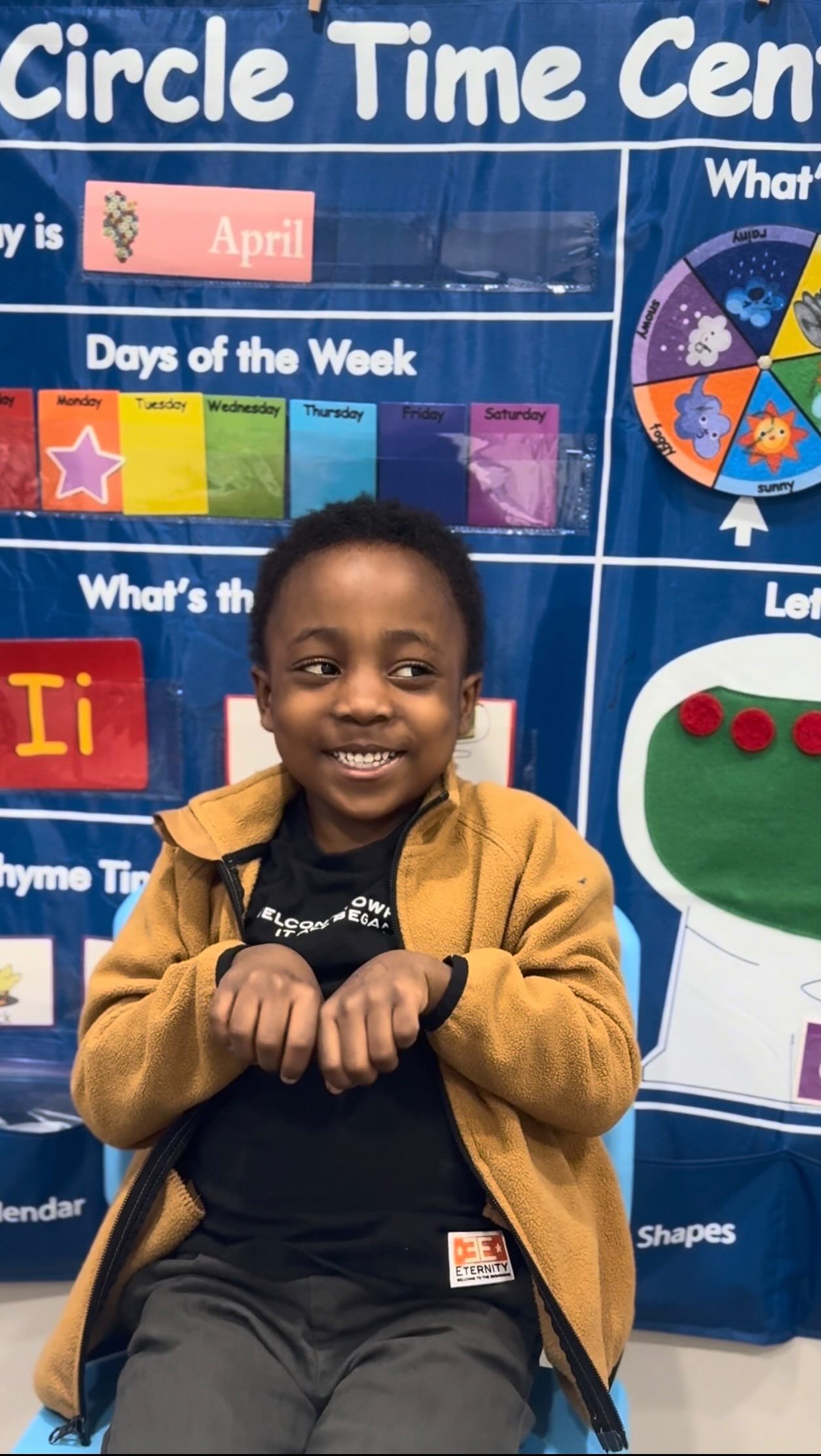 Switch it. Say it. Make a new word. 🔤✨
Today we are substituting initial sounds:
bean, change /b/ to /l/ = lean
run, change /r/ to /f/ = fun
When scholars can swap the first sound, they unlock flexible reading skills. 💡
Small sounds. Big breakthroughs.
#PhonemicAwareness #ScienceOfReading #EarlyLiteracy #fyp #teacher