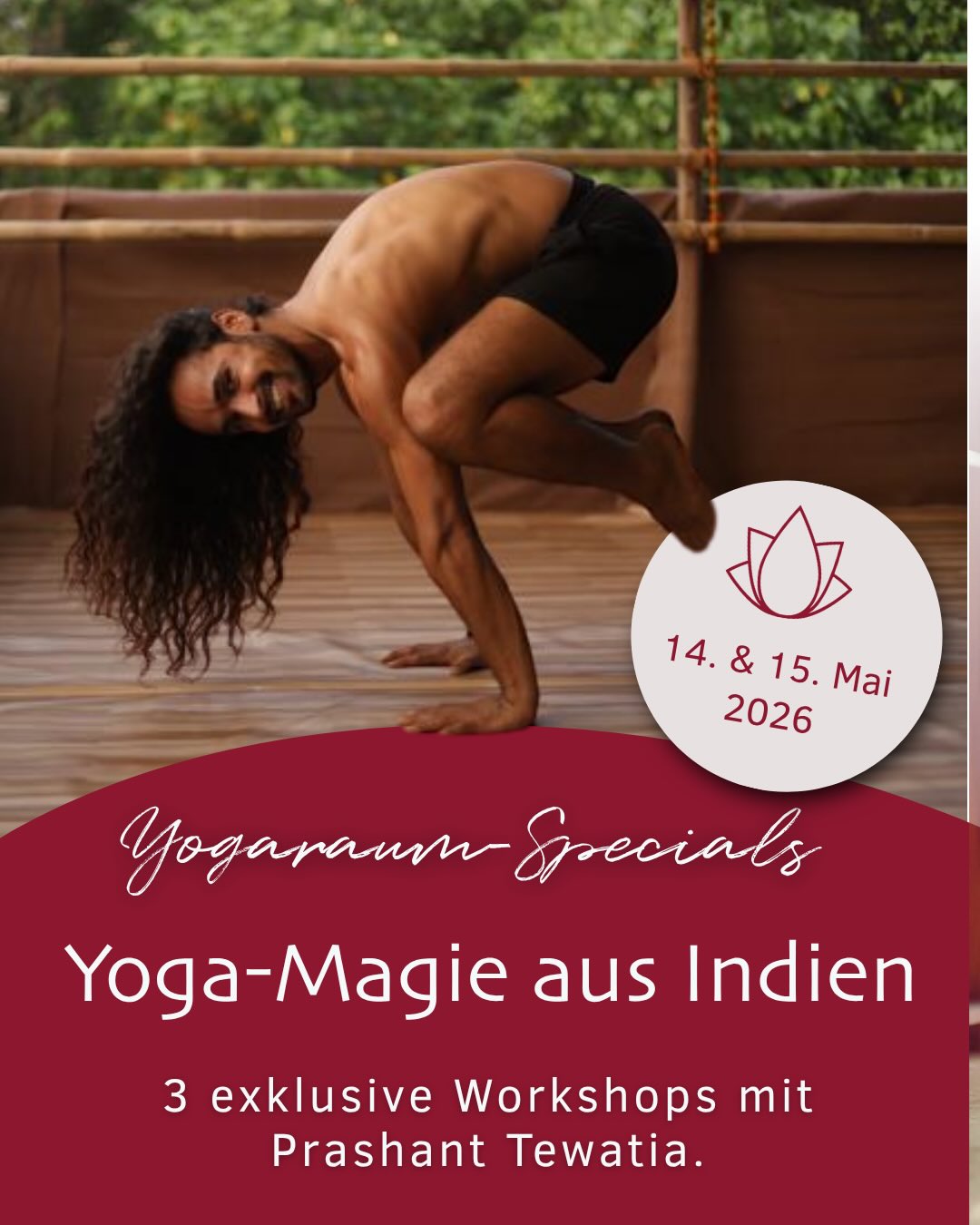 ✨ Wusstest du, dass die wahre Kraft im Yoga oft in der Sanftheit liegt?
Direkt aus Goa nach Ravensburg: Wir freuen uns riesig, den internationalen Gastlehrer Prashant Tewatia wieder im Yogaraum begrüßen zu dürfen. Prashant teilt seinen riesigen Erfahrungsschatz aus der Iyengar Yoga Tradition, kombiniert mit modernem Qigong.
Wenn du deine Yogapraxis vertiefen und ein besseres Verständnis für funktionale Anatomie und Ausrichtung gewinnen möchtest, sind diese drei Yoga Workshops genau das Richtige für dich:
1️⃣ Qigong for Yogis (14.05. | 09:30 Uhr): Entdecke „Soft Power“ und stärke dein Nervensystem durch fließende Bewegungen.
2️⃣ The Power of Posture (14.05. | 14:00 Uhr): Optimiere deine Haltung und finde emotionale Freiheit durch gezielte Ausrichtung.
3️⃣ The Spine in Motion (15.05. | 18:00 Uhr): Befreie deine Wirbelsäule und aktiviere deine Lebensenergie durch flüssige Mobilität.
Egal ob Anfänger oder Fortgeschrittene – Prashants empathische Art und sein tiefes Wissen machen diese Tage zu einer echten Yoga Teacher Experience für jeden Schüler. 🧘♀️
📍 Ort: Yogaraum Ravensburg
📅 Datum: 14. & 15. Mai 2026 (Christi Himmelfahrt & Freitag)
🗣 Sprache: Englisch (mit deutscher Übersetzung durch unser Team)
👉 Sichere dir jetzt dein Ticket oder die Tickets - Die Plätze für dieses exklusive Event sind limitiert. Den Link zur Anmeldung via Eversports findest du direkt in unserer Bio.
Schwinge dich ein in eine Praxis voller Präsenz und Heilung. Wir freuen uns auf dich! 🤝🤍
#yogaraumravensburg #yogaravensburg #prashanttewatia #yogaworkshop #qigong iyengaryoga yogaausrichtung wirbelsäulenyoga bodymindspirit wellpass yogadeutschland