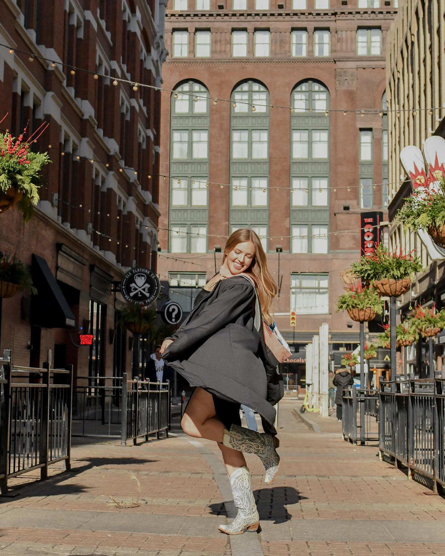 Graduation season is coming up and my books are wide open! Packages starting at only $75!!✨Can’t wait for my last grad season in Cleveland
.
📆see my Booking highlight for more details
.
#abigaillindseyphotography #clevelandphotographer #clevelandgraduates #clevelandphotography #cwru #bwu #csu #jcu #seniorportraits #graduationpictures #clephotographer #portraitphotography #graduation #casewesternreserveuniversity #booktoday #headshots #portraitphotography #nursinggrad #portraitsphotography #headshotsession #photographyportrait #nikon #makeportraits #portraitsession #portraitstyles #portraitshot #seniorpictures #graduation #graduationphoto #wadelagoon