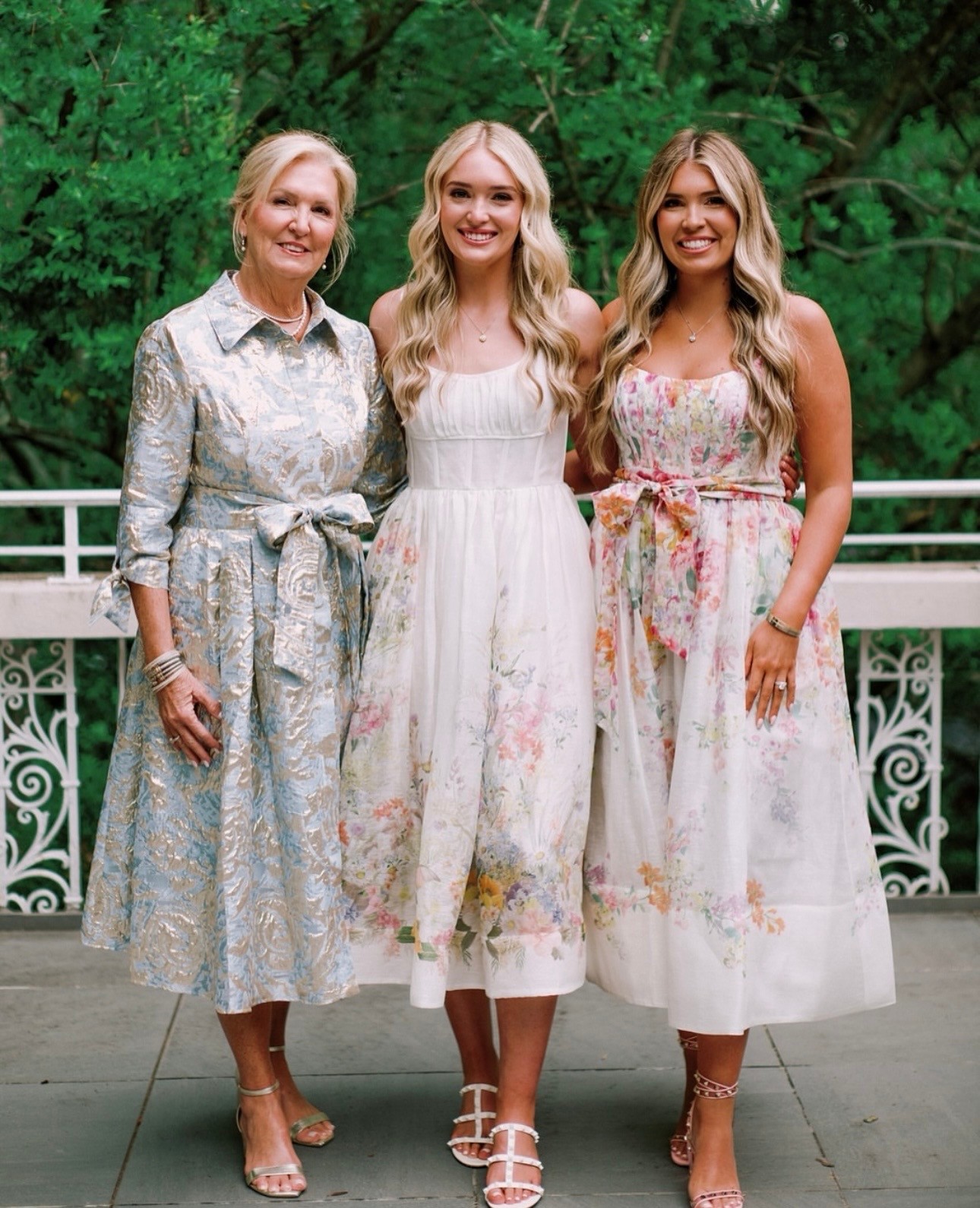 Celebrate the mothers and mother figures in your life with a charming afternoon at Swan Coach House! Enjoy premium teas, savory bites, fresh-baked scones, and sweet treats in our elegant setting.
We have two seatings this year available on Sunday, May 10th: 11:00 AM–1:00 PM & 3:00 PM–5:00 PM.
Spaces are limited, get your tickets now through the link in our bio!