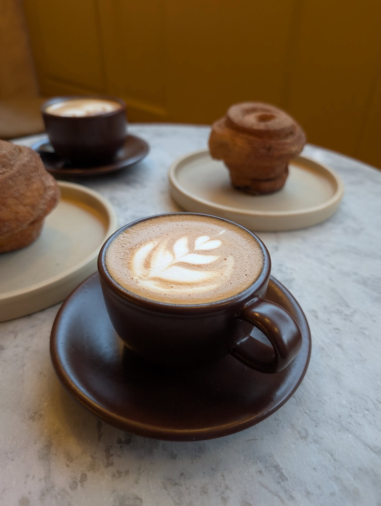Back to morning buns and coffee...
Open from 9am every Wednesday to Saturday, to start your morning off the right way.
☕🥐👍🏻
@visitarundel @tarrantstreetindependents @sussexstories @sussexbytheseaarun @discover_sussex @experiencesussex #juniperarundel #cafeandbakeryarundel #junipercafearundel #coffeeshoparundel