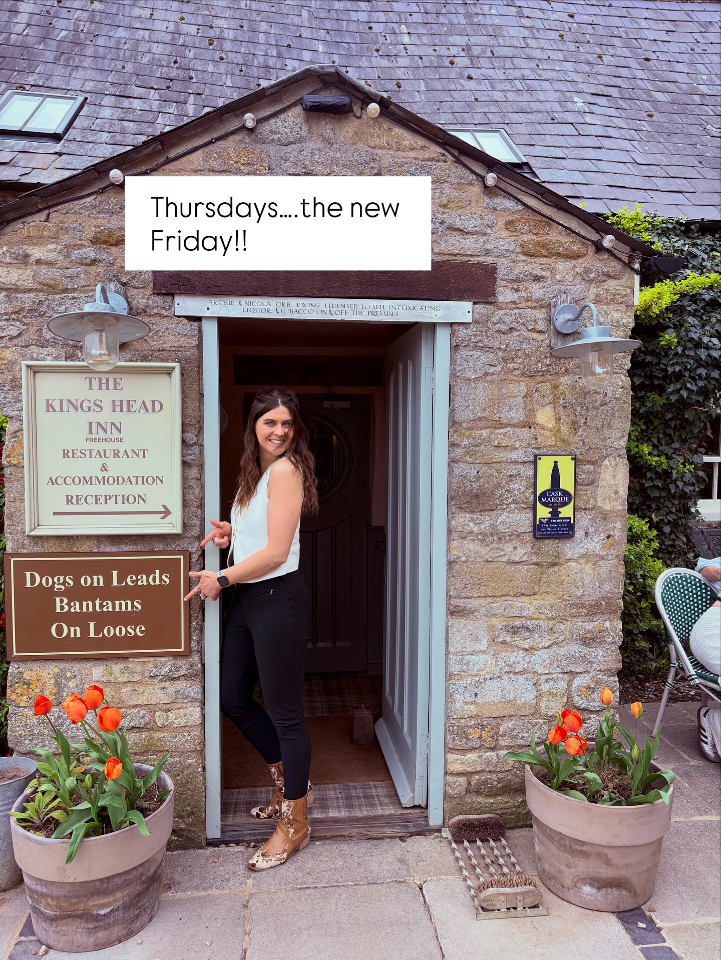 Phew! Thursday back in the Cotswolds after a 10 day jaunt around Europe. Yes….Tuscany is beautiful however the Cotswolds in Springtime is unbeatable.
🌸🌸.
Let’s showcase @kingsheadinnbledington. This quintessential Cotswold pub is tucked away behind the village green between the villages of Kingham and Stow on the Wold.
.
Top tip-The back garden is a real sun trap, surrounded by Spring blooms and a wisteria canopy. You feel like you have been transported into a fairy tale.
.
Order from the gin board…..keep it local. We have some amazing gin producers. @woodbrosdistilling is my personal favourite paired with a Mediterranean tonic and plenty of ice.
.We didn’t see any bantams.
.Walking routes to and from are stunning and cover lots of arable farm land full of rapeseed, wild deer and birdlife.
#cotswolds #cotswoldstyle #pubsofthecotswolds #favoritepubs #thursday