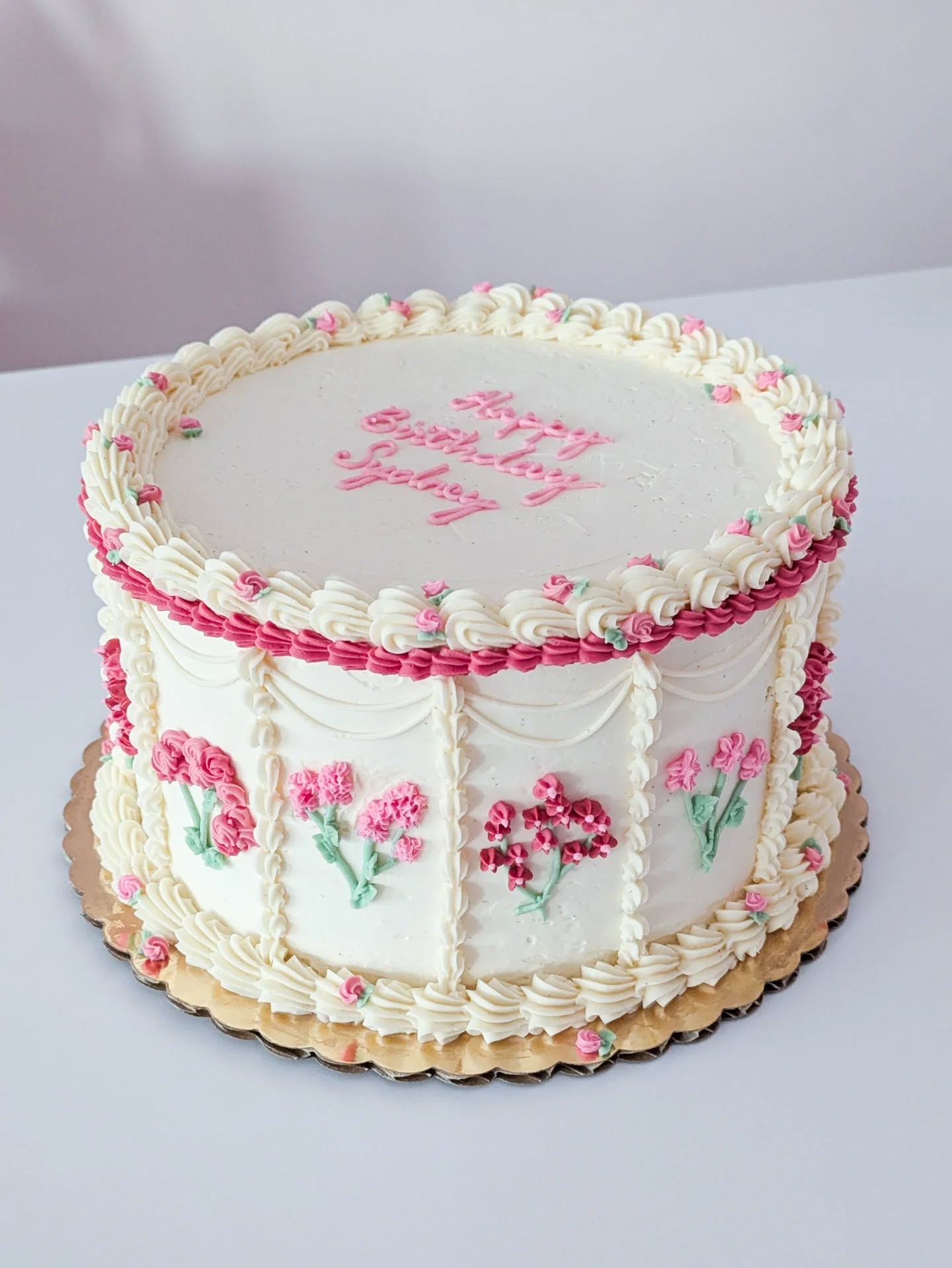 Some of our March custom cakes! 🌷🦋🌈📚🧸🐛
🎂 Looking for a custom cake? We recommend reaching out at least 2 to 3 weeks in advance. Fill out the form on our website or email us directly at info@thelittlecakecompanyws.com to start your inquiry!
https://www.thelittlecakecompanyws.com/request-form