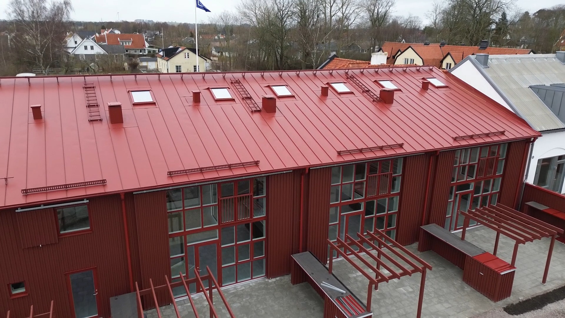 KBstudio Media är en reklambyrå som nyligen har genomfört ett projekt åt Miri Bygg i Häljarp, kopplat till ett nyproduktionsprojekt. Vi ser fram emot ett fortsatt gott samarbete och fler projekt framöver.
#bygg #reklambyrå #videography #contentcreators #content