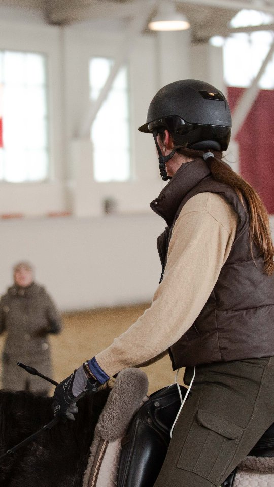 Willkommen bei ✨️Focus and Reflect✨️
Habt ihr Fragen zu meiner Arbeit oder mir?
Schreibt sie gerne in die Kommentare.✍️
#equestrian #pferdetraining #focusandreflect #biomechanik #biotensegrity