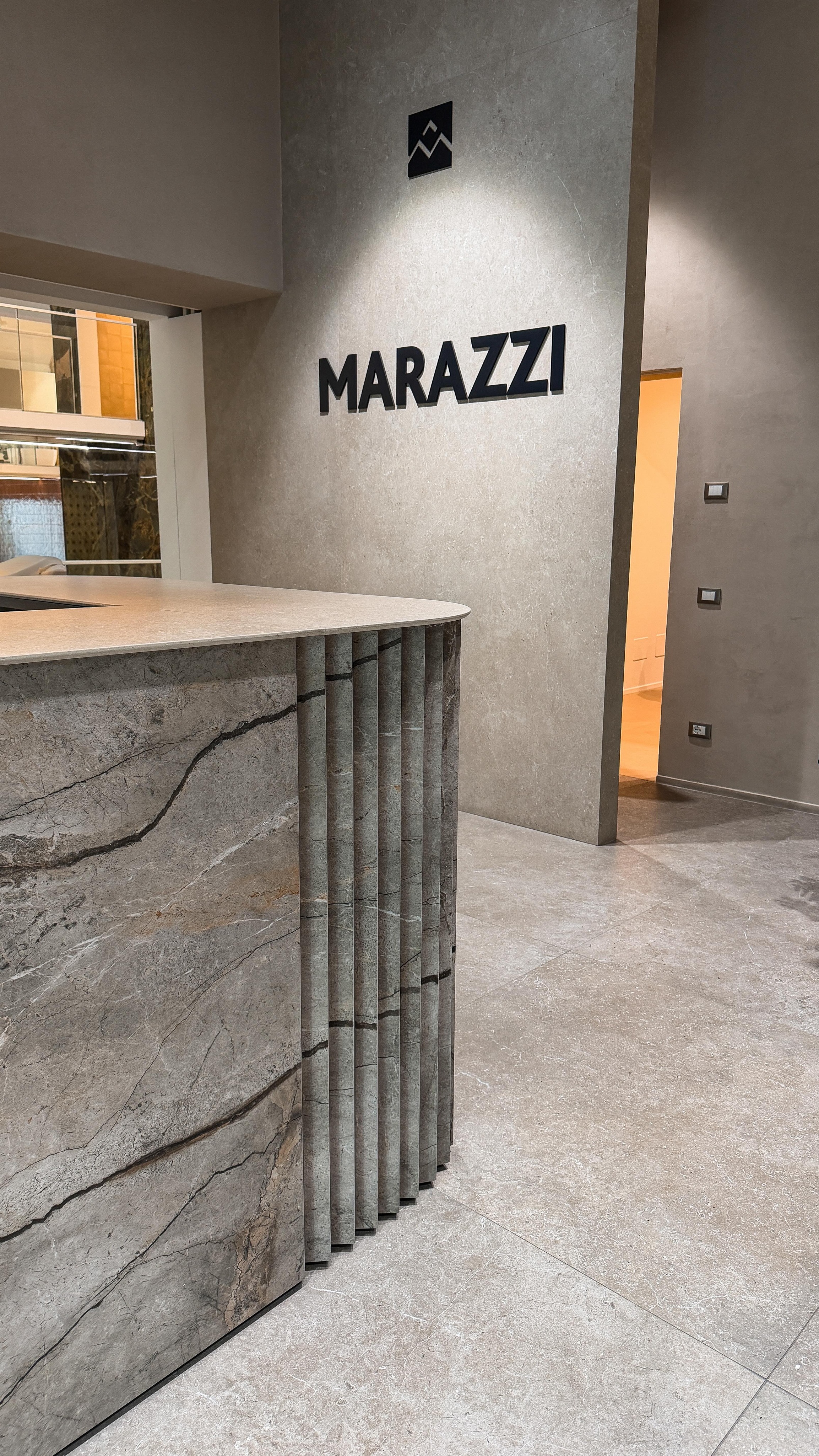 Showroom von @marazziceramiche in Sassuolo 🇮🇹
Musik, Meta Sound Collection:
Titel: Pink Confetti (Instrumental)
Künstler: @melodythesuperstar