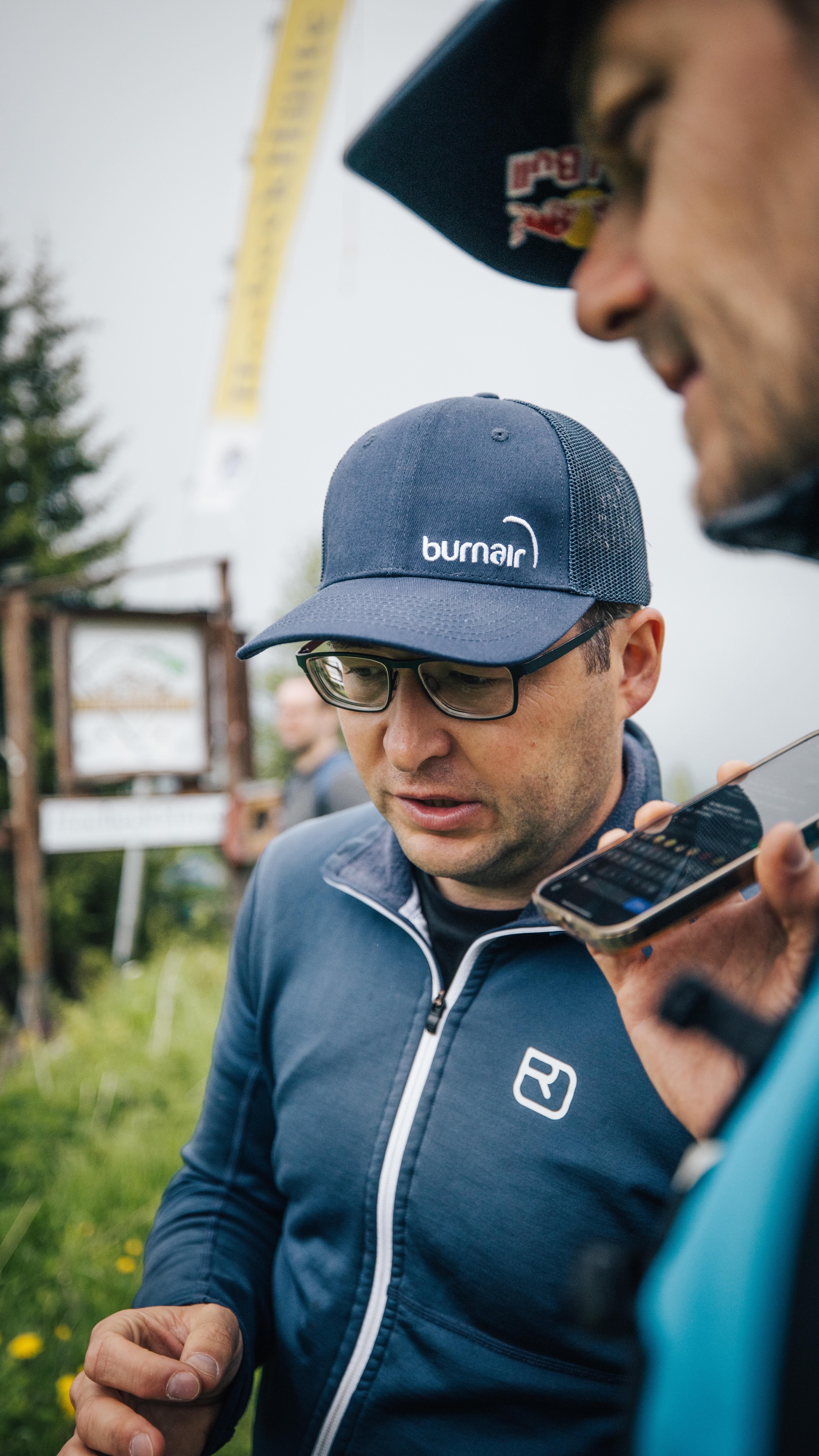 What are you searching for in paragliding? Would it be an option for you to outsource all your flying decisions to an AI?
👉 listen to the latest podcast episode to hear @burnair.ch and @paulguschlbauer ‘s takes on that
⛓️💥 link in bio
#wanderbird #hikeandfly #paragliding #findyourpath #podcast