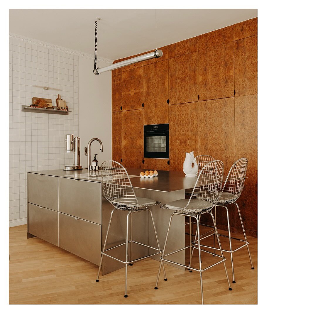 Projet Boulanger - Rénovation complete d’un bureau en appartement familial www.costaudrenovation.com