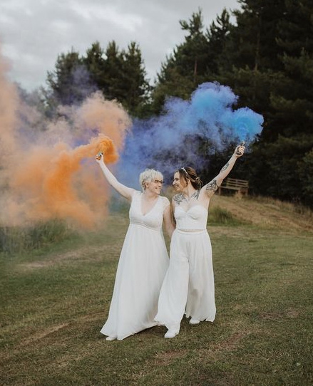5 years of Vicki's Brides ❣️
Over the years we have had the pleasure of helping so many beautiful brides on their bridal journey. Every moodboard, vision and yes moment we have been apart of and we are so grateful.
When we look back on the 5 years there are particular moments that really stand out to us and really helped shape who we are today.
1. Holly & Naomi travelled all the way from Derby to come dress shopping.
2. Sophie truly trusted our vision with her dress. It was completely different to anything she was looking for but we just had a feeling.
3. Our first bespoke veil by Tulle & Flo for the lovely Rochelle.
4. Our first international bride. Traveling all the way from Canada after finding out we stocked House of Mooshki at the time.
5. Our first ever bride, Eve. Such a special moment.
6. Jessica, our first elopement bride.
Elopement Wedding | Bespoke Bride | Tea Length Dress | Classic bridal | Kent Bridal Boutique | British Bridal | Bridal Suit