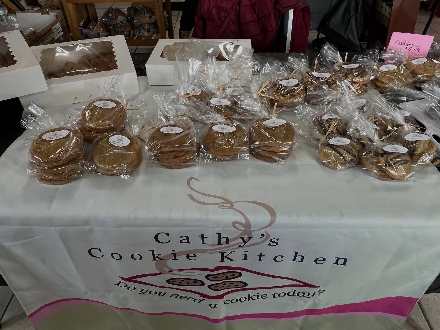 Here at Green Planet Camillus with samples and cookies! Here ‘til 3:00! 😊