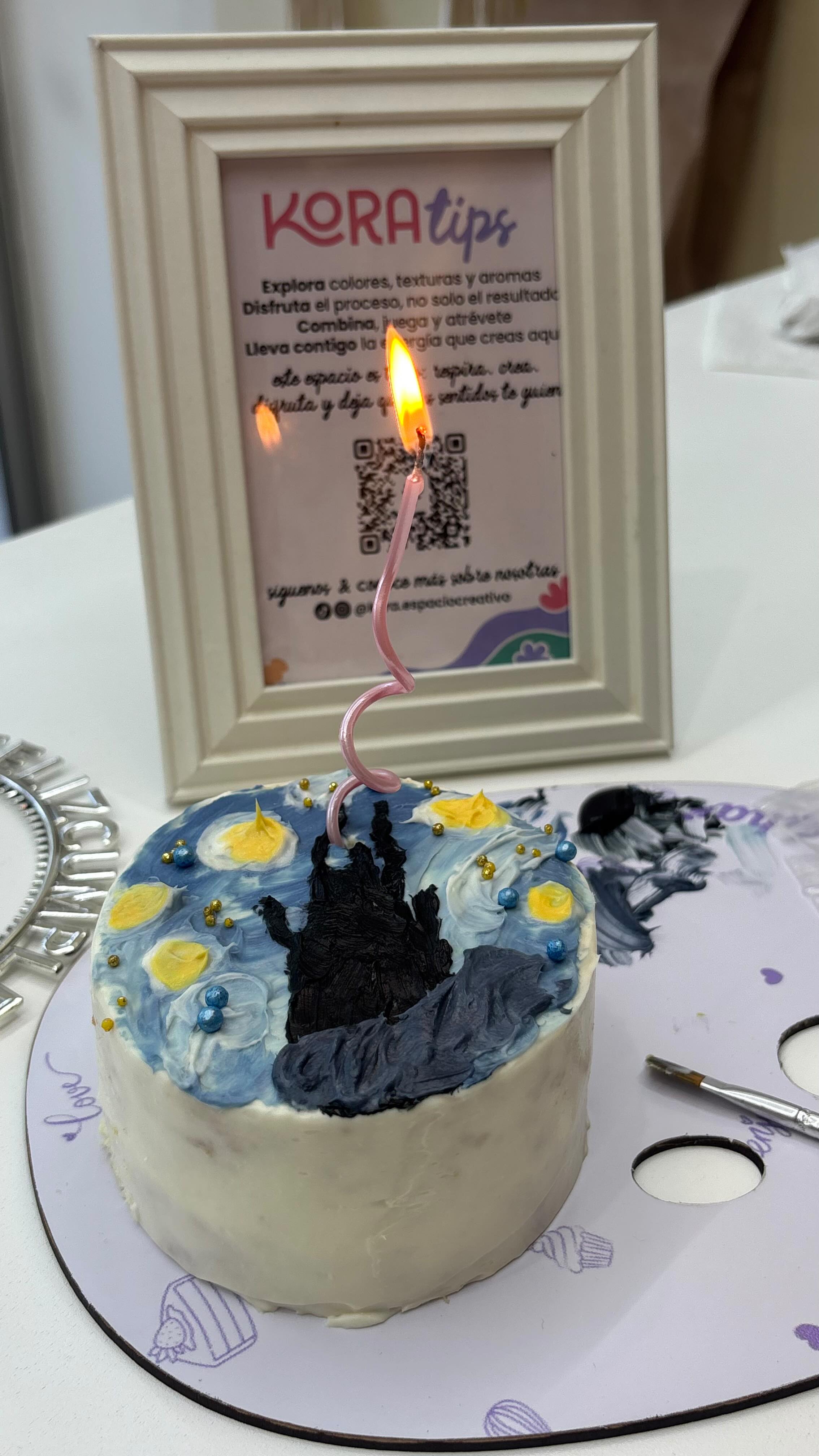 El plan de fin de semana más dulce para ellos🍭✨
Deja que su imaginación vuele en nuestro espacio creativo con la guía de @aroha.bake .
En el taller de Cake Fun, los niños (6+) se convierten en pasteleros por un día, decorando su propio pastel con total libertad 🎂.
¡Diversión, risas y mucho betún de los colores que ellos elijan! 🎂
📍 Martí 523, Fracc reforma
💬 ¡Mándanos un DM para más info!
#decorapasteles #espaciocreativo #planescreativos #quehacerenveracruz #experienciascreativas