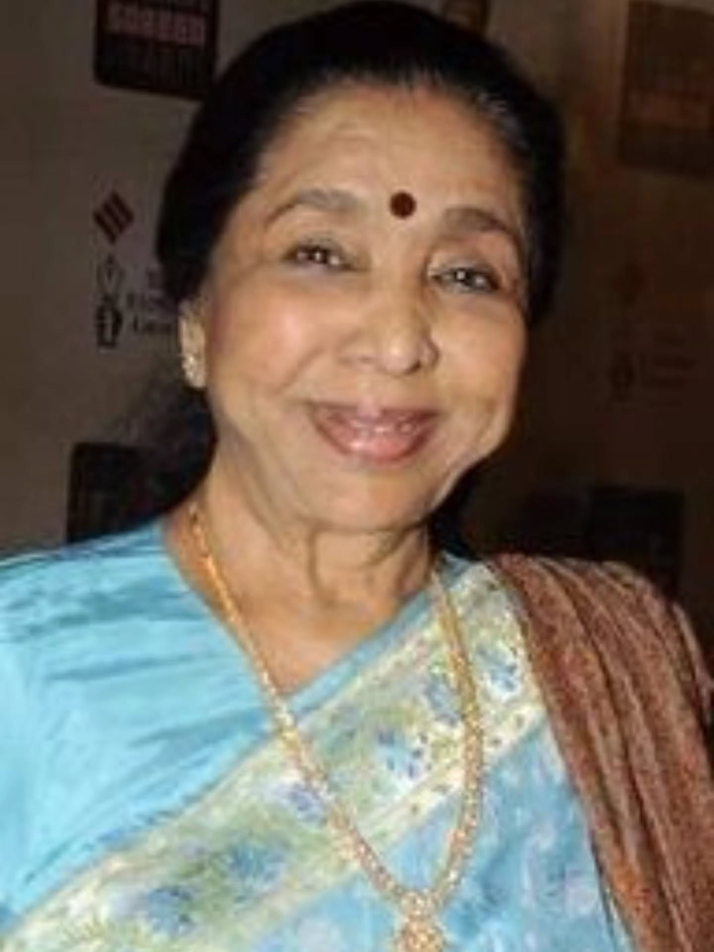 A voice that defined generations...
A legacy that will echo forever.
Asha Bhosleji was not just a singer—she was an emotion, a rhythm woven into the soul of Indian music.
From timeless melodies to bold reinventions, her artistry transcended eras, languages, and boundaries.
Her songs didn’t just play—they lived with us. In celebrations, in solitude, in love, and in longing.
As we bid farewell to an icon, we don’t say goodbye—
We hold on to the music she gifted the world.
Her voice may rest, but her legacy will forever resonate.
A tribute to a legend who will never fade 🙏
#ashabhonsle #restinpeace❤️ #wewillmissyou #singinglegend