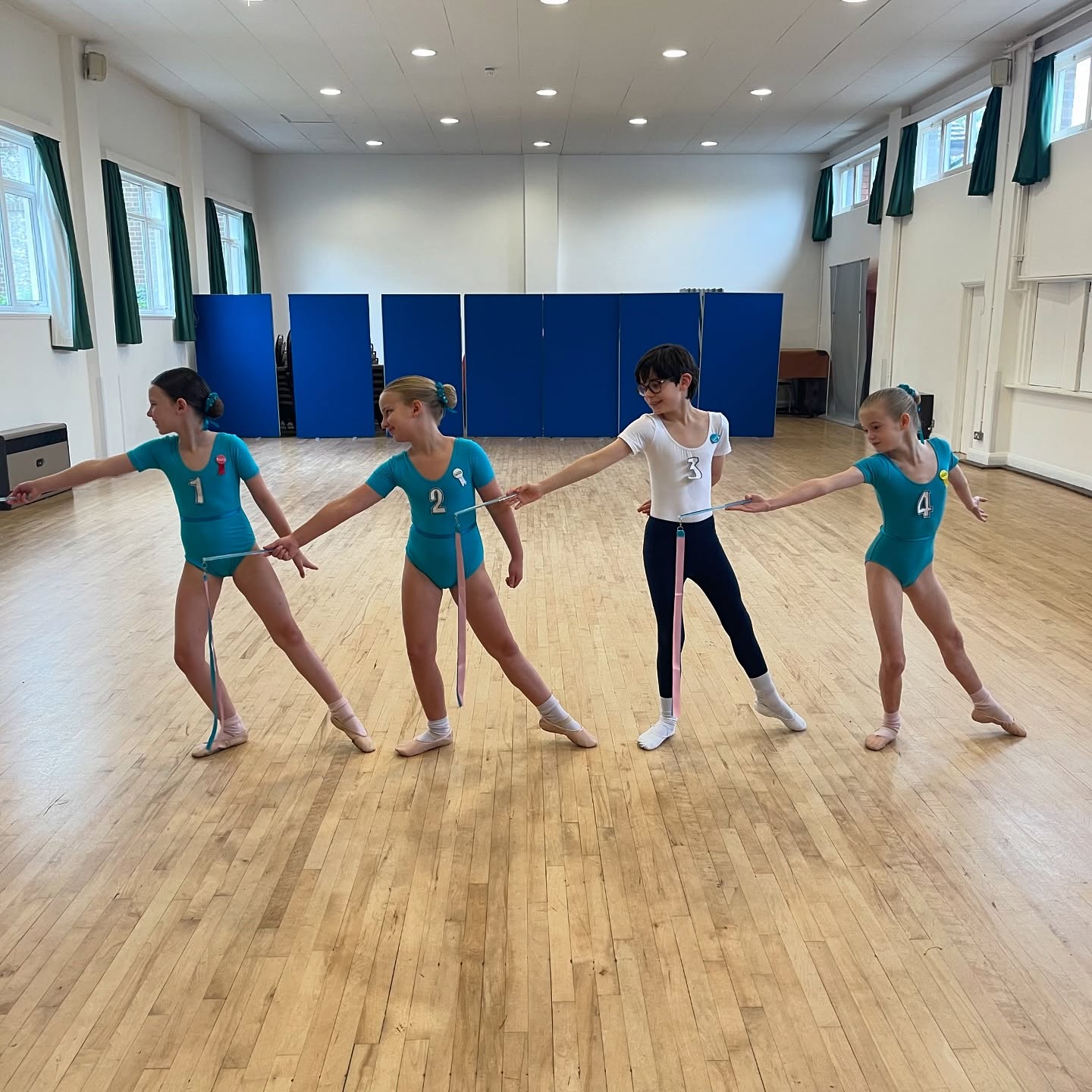 Examinations are purely optional at Centre Stage, but theyβre a great way to focus, motivate and reward dancers π€© Itβs also my favourite excuse to show everyone how awesome our students are, who make me so proud watching them grow, progress and achieve with every grade βΊοΈβ₯οΈ
Here are photos of our Ballet, Tap and Modern students, from our younger Grade 1s all the way through to our beautiful Emilia completing her final exam - Grade 8! π